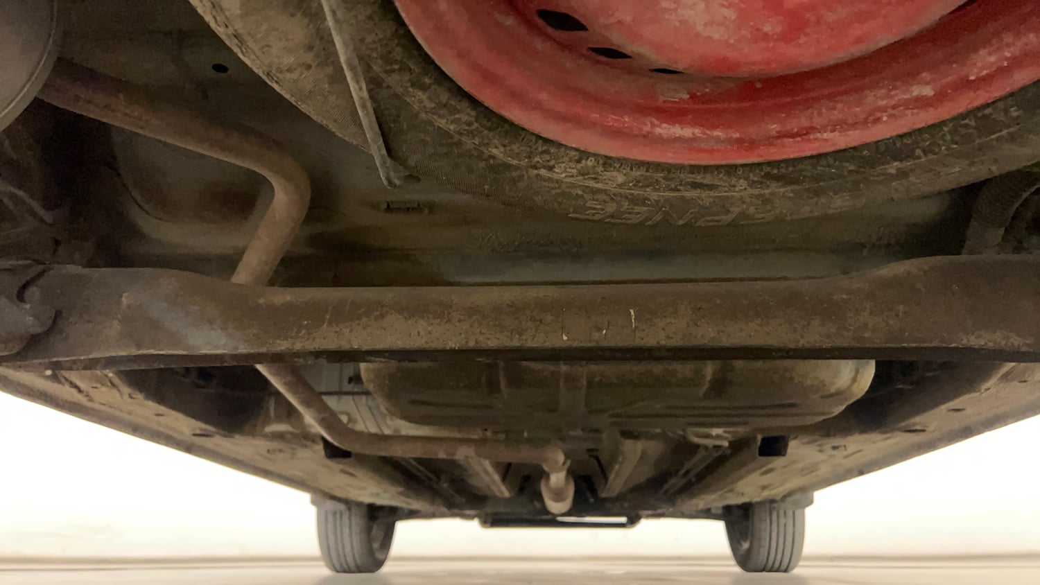 Used 2023 Renault Triber RXZ Petrol Manual extra REAR UNDERBODY VIEW (TAKEN FROM REAR)
