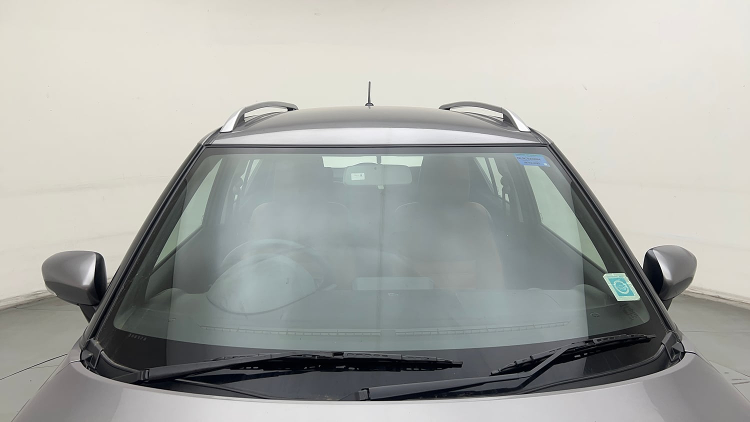 Used 2022 Maruti Suzuki Ignis Delta 1.2 MT Petrol Manual exterior FRONT WINDSHIELD VIEW