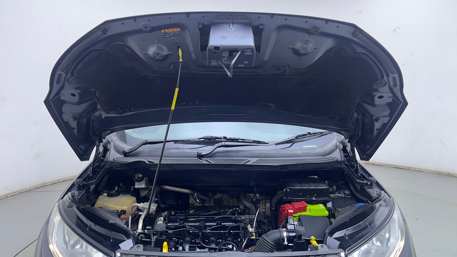 Used 2017 Ford EcoSport Titanium 1.5L Ti-VCT Petrol Manual engine ENGINE & BONNET OPEN FRONT VIEW
