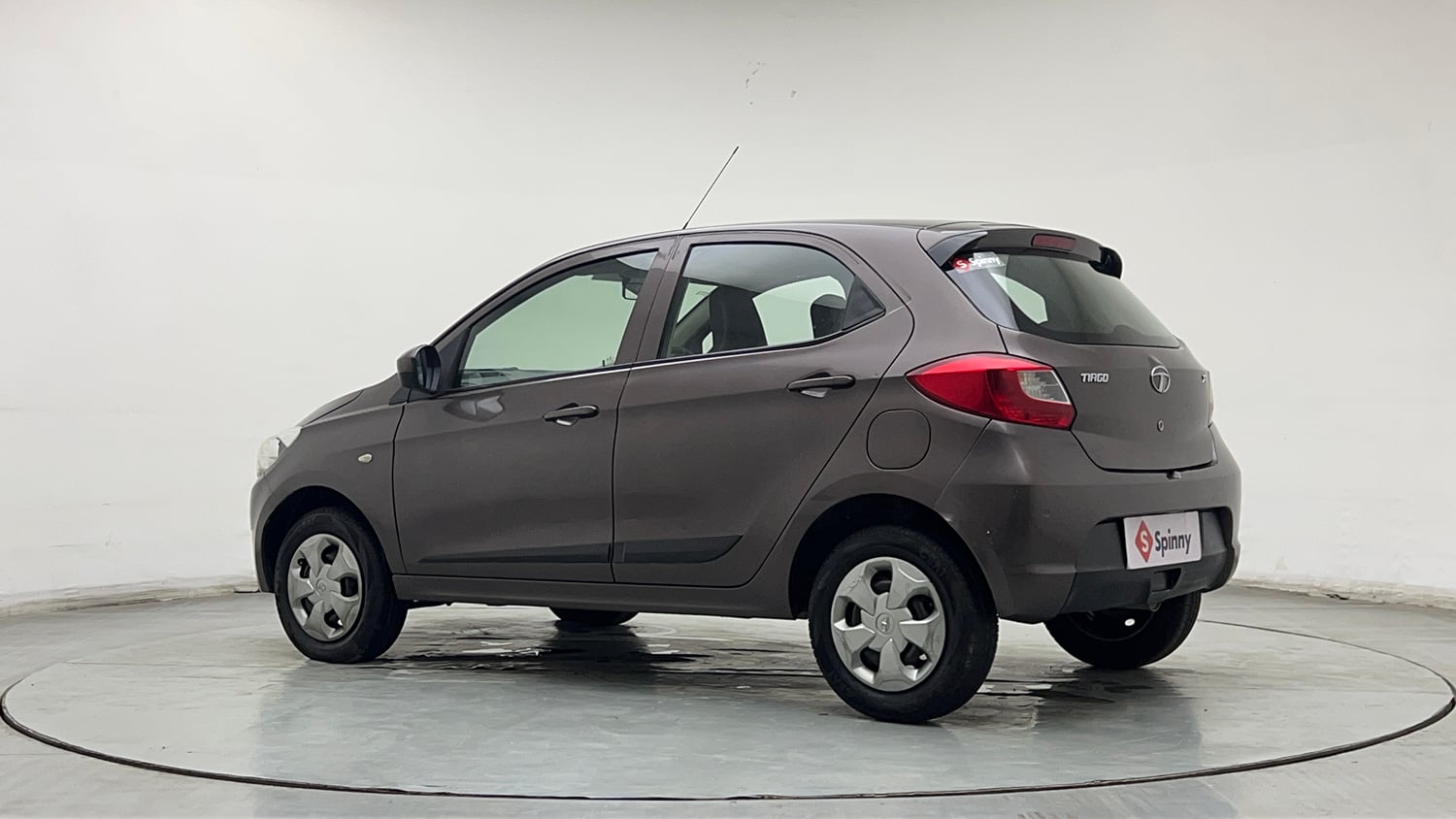 Used 2019 Tata Tiago Revotron XT Petrol Manual exterior LEFT REAR CORNER VIEW