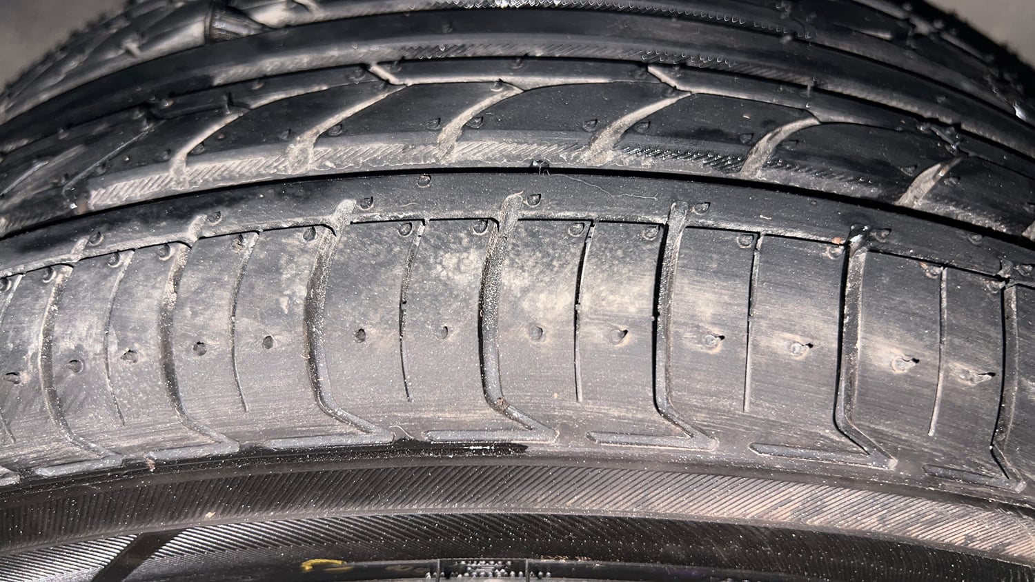 Used 2018 Maruti Suzuki Ciaz Alpha 1.3 Diesel Diesel Manual tyres LEFT REAR TYRE TREAD VIEW
