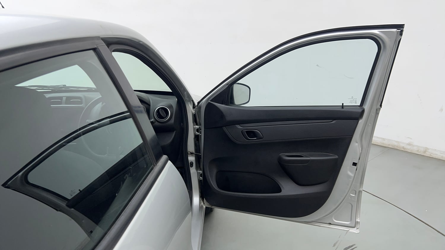 Used 2019 Renault Kwid RXL Petrol Manual interior RIGHT FRONT DOOR OPEN VIEW