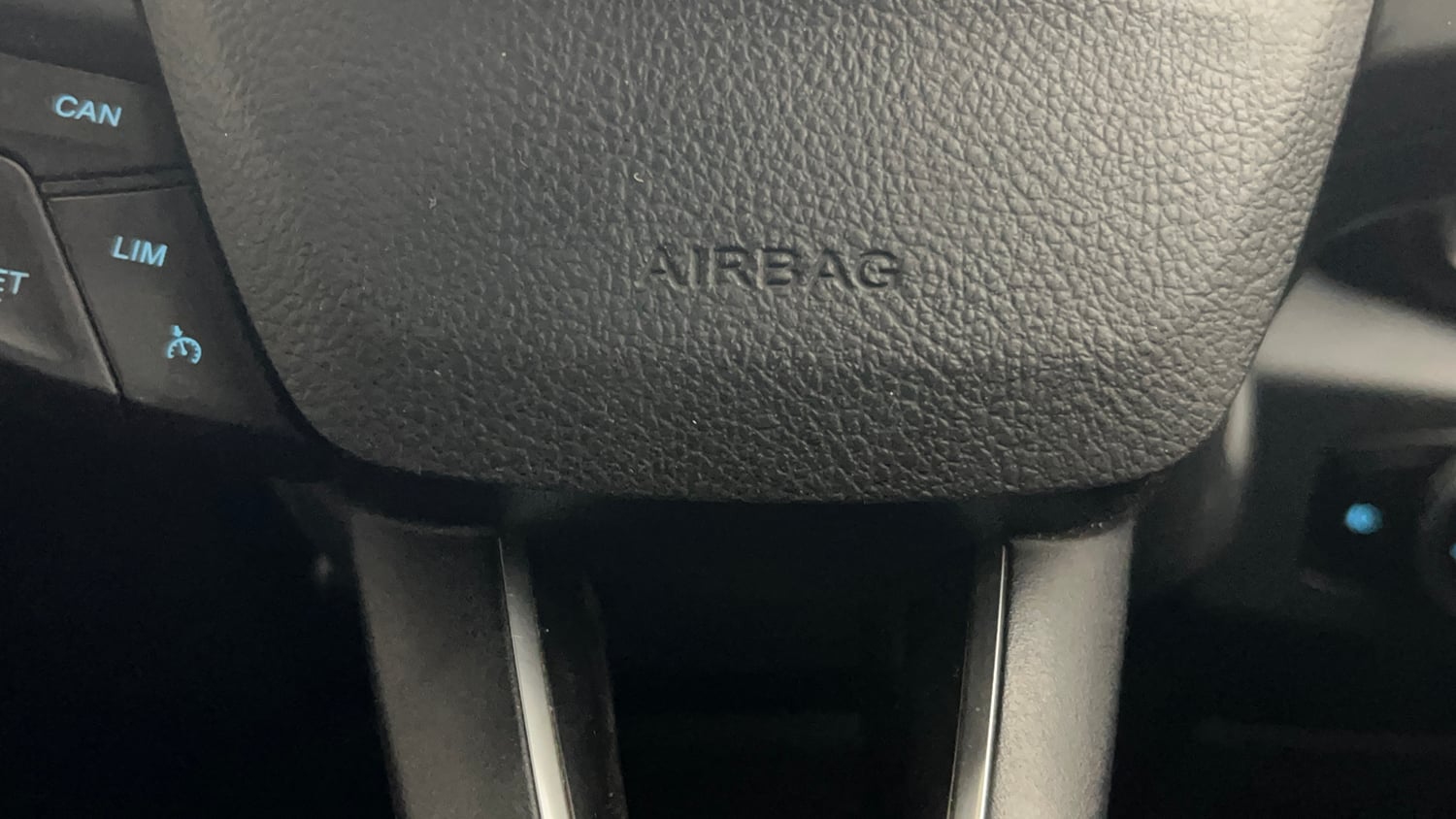 Used 2021 Ford EcoSport S MT 1.5 Ti-VCT Petrol Manual top_features Airbags