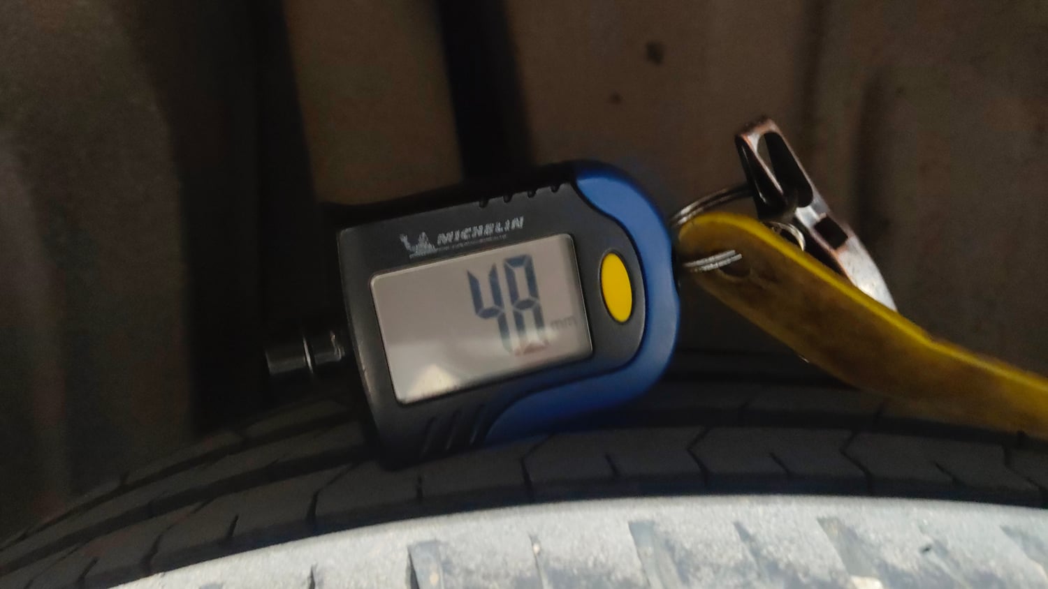 Used 2023 Maruti Suzuki Baleno Alpha AGS Petrol Automatic tyres RIGHT REAR TYRE TREAD VIEW