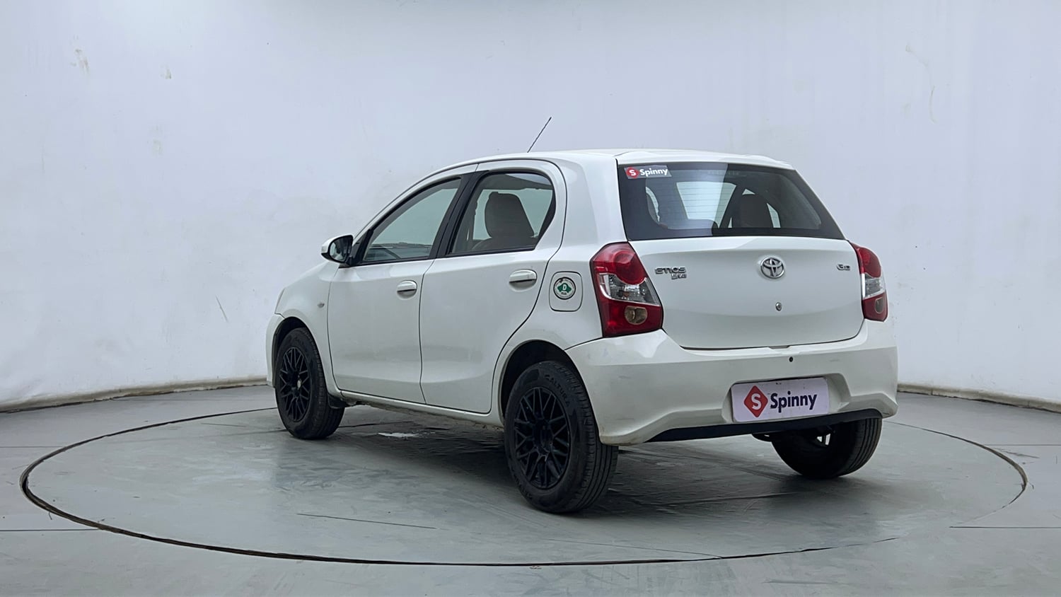 Used 2017 Toyota Etios Liva GXD Diesel Manual exterior LEFT REAR CORNER VIEW