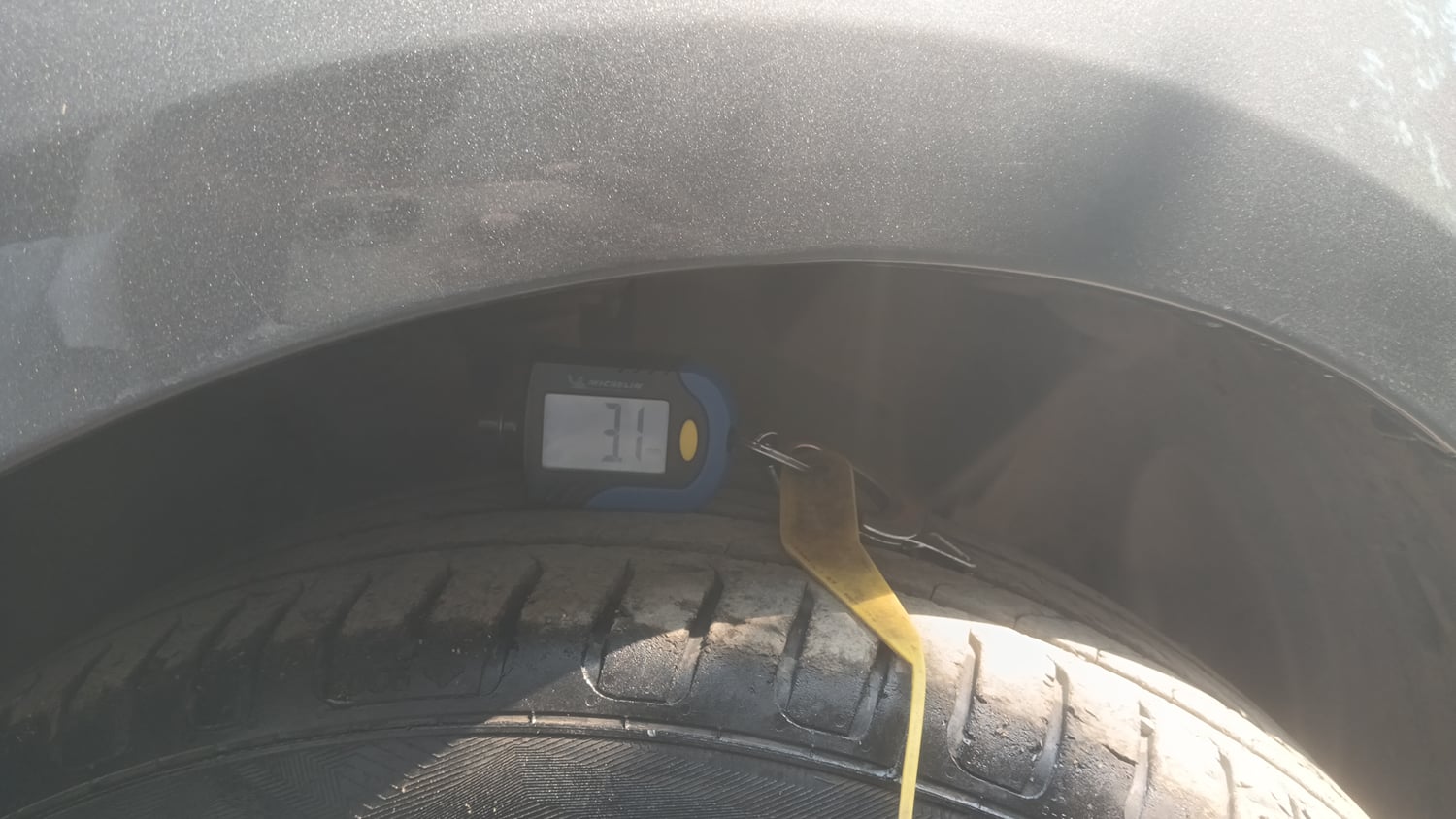 Used 2020 Ford EcoSport S MT 1.5 Ti-VCT Petrol Manual tyres RIGHT FRONT TYRE TREAD VIEW