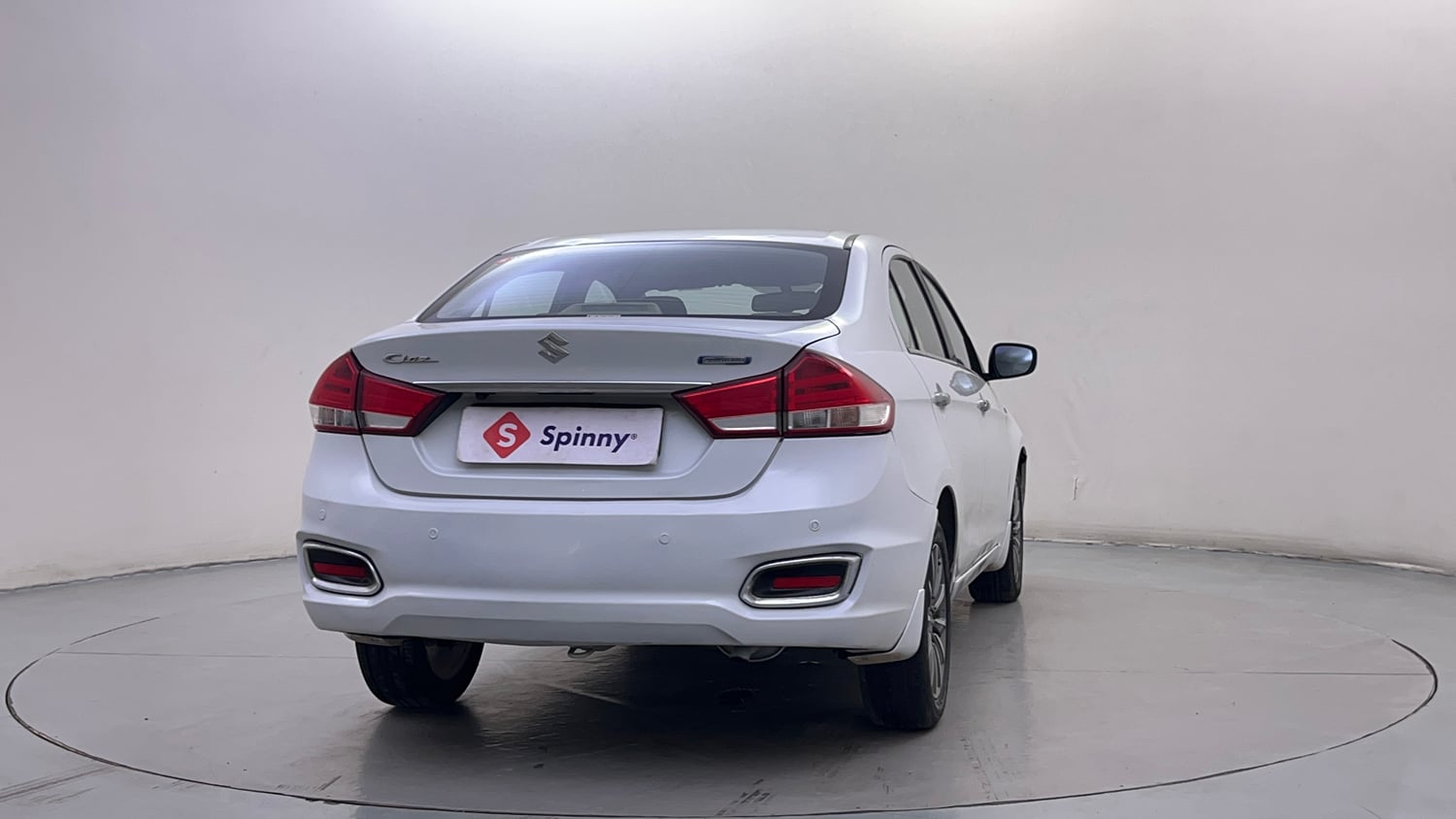 Used 2018 Maruti Suzuki Ciaz Alpha 1.3 Diesel Diesel Manual exterior RIGHT REAR CORNER VIEW