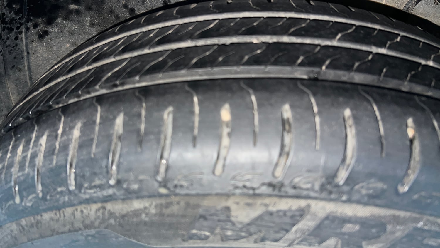 Used 2025 Tata Altroz XZA Petrol Petrol Automatic tyres RIGHT REAR TYRE TREAD VIEW