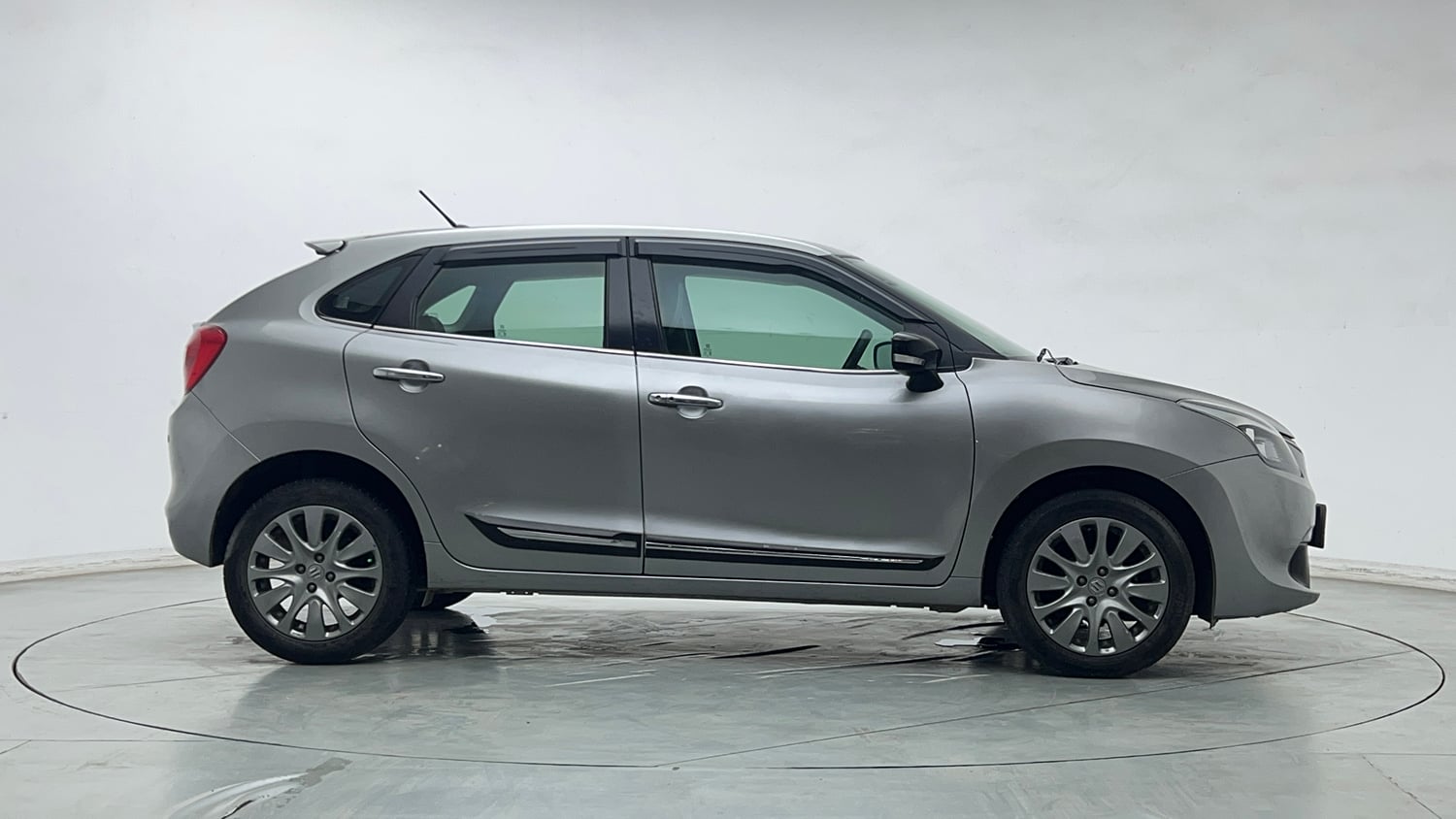 Used 2018 Maruti Suzuki Baleno Alpha 1.2 Petrol Manual exterior RIGHT SIDE VIEW
