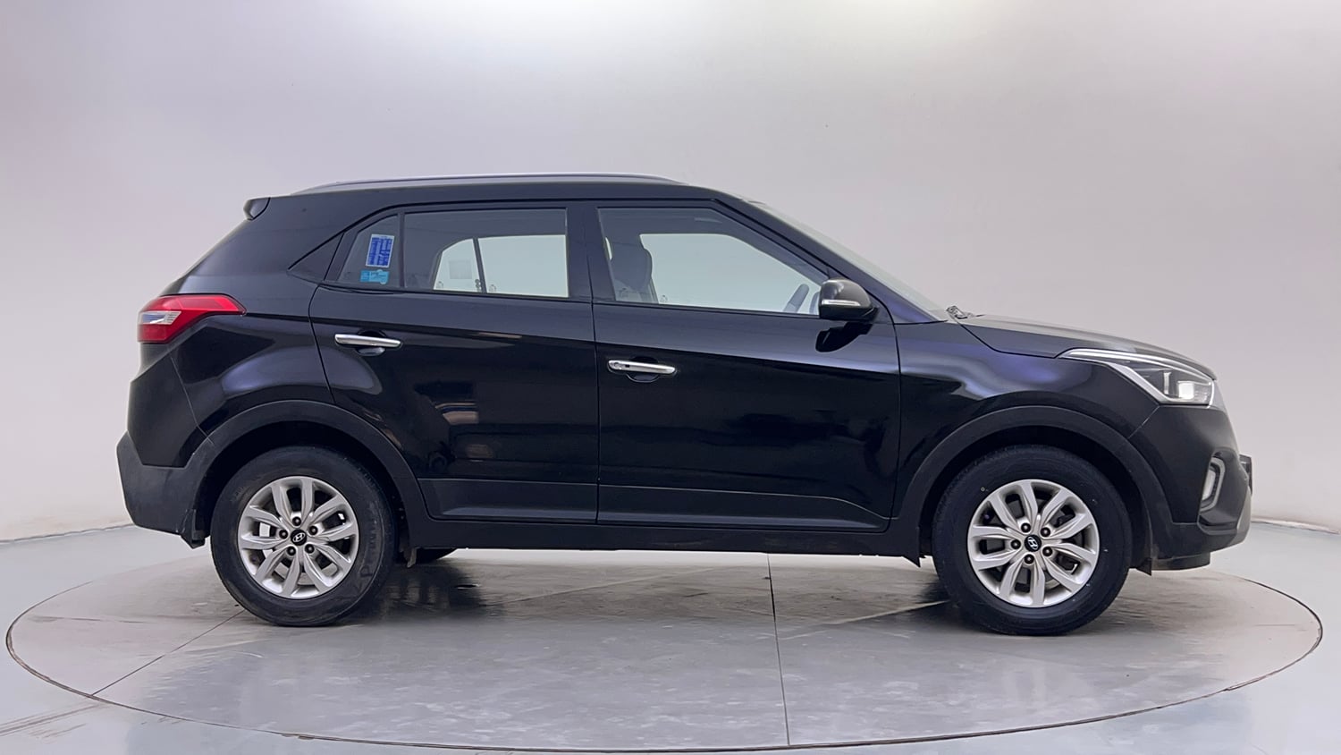 Used 2019 Hyundai Creta SX 1.6 Petrol Petrol Manual exterior RIGHT SIDE VIEW