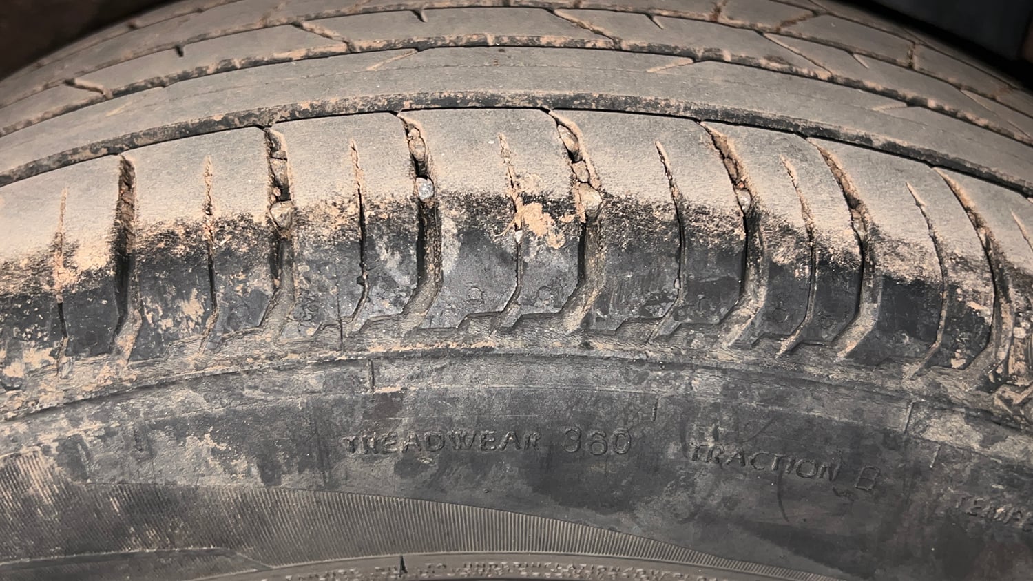 Used 2017 Hyundai i20 Active 1.2 SX Petrol Manual tyres LEFT REAR TYRE TREAD VIEW