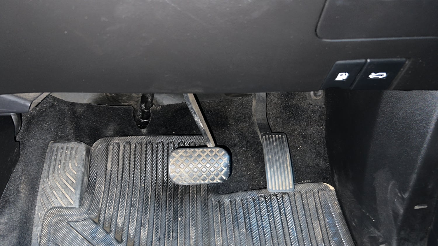 Used 2020 MG Motors Hector Sharp 1.5 DCT Petrol Petrol Automatic interior PEDALS VIEW