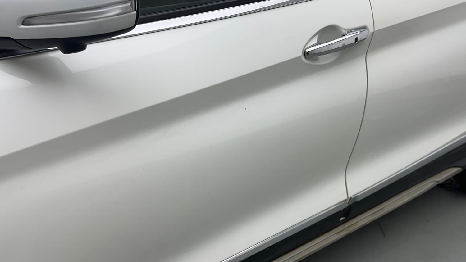 Used 2023 Maruti Suzuki XL6 Alpha Plus MT Petrol Petrol Manual dents MINOR SCRATCH