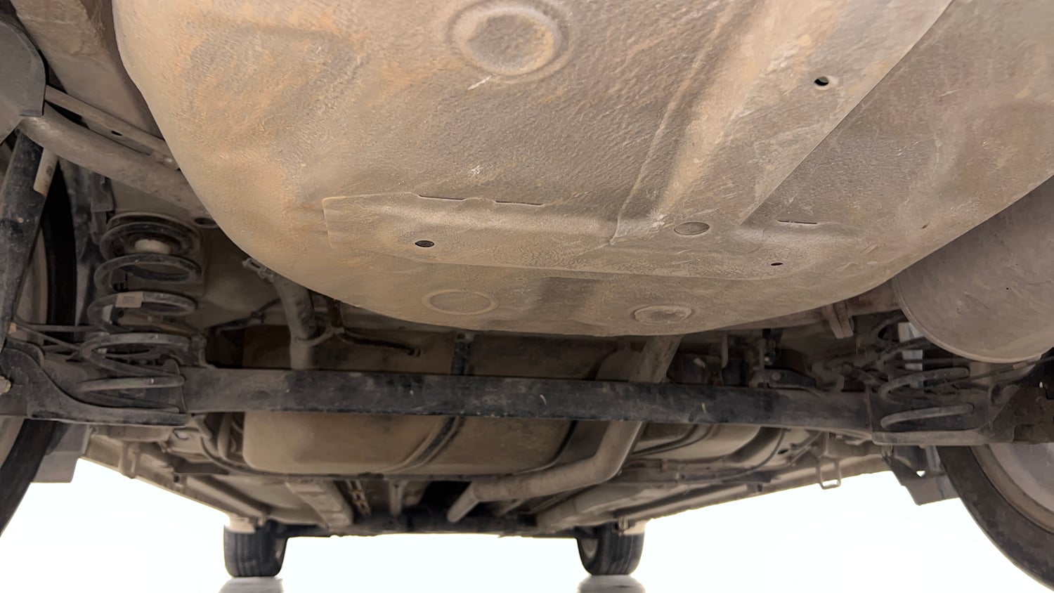 Used 2018 Maruti Suzuki Ciaz Alpha 1.3 Diesel Diesel Manual extra REAR UNDERBODY VIEW (TAKEN FROM REAR)