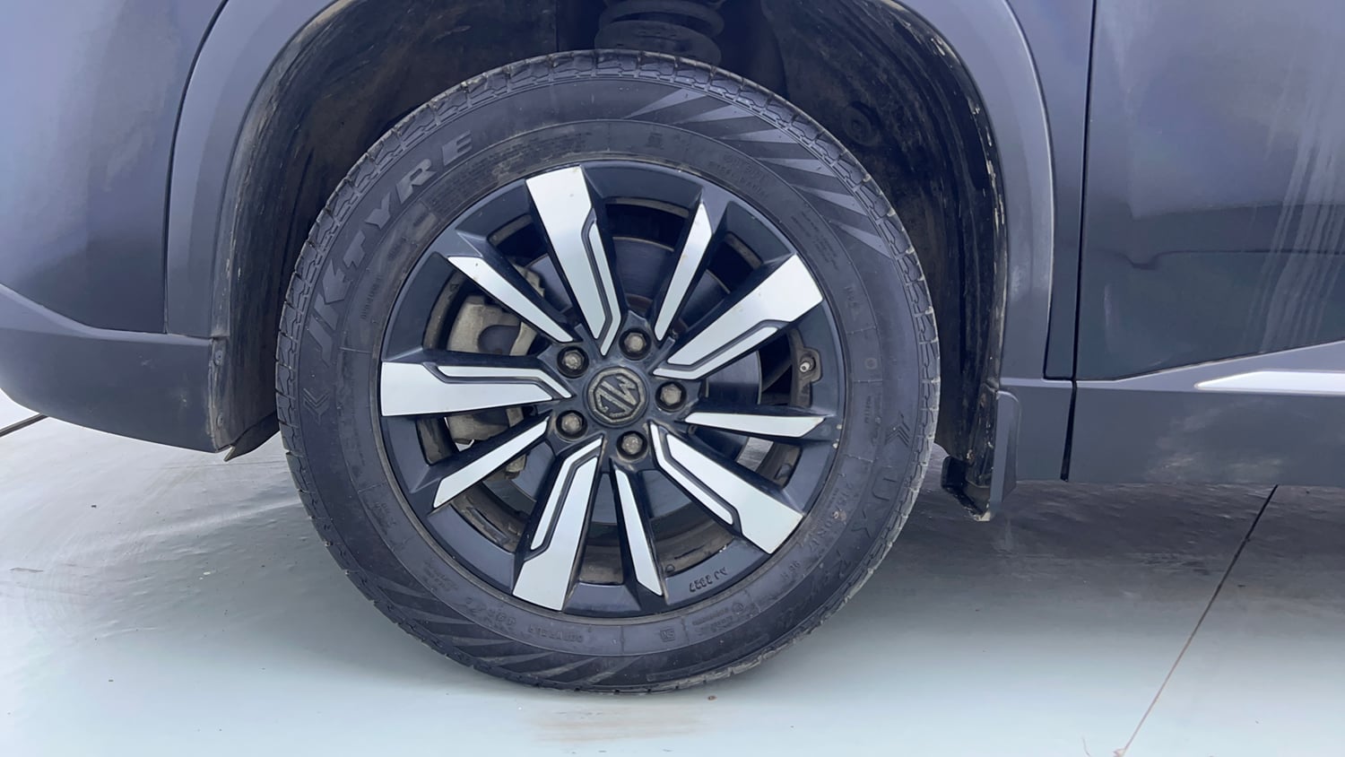 Used 2020 MG Motors Hector Sharp 1.5 DCT Petrol Petrol Automatic tyres LEFT FRONT TYRE RIM VIEW
