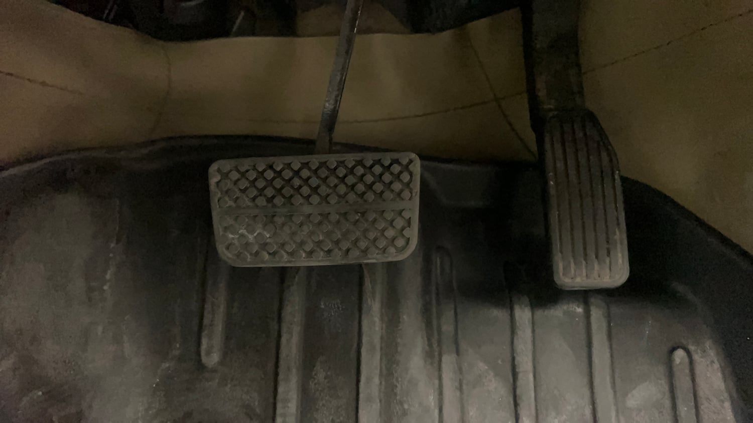 Used 2015 Honda City VX CVT Petrol Automatic interior PEDALS VIEW