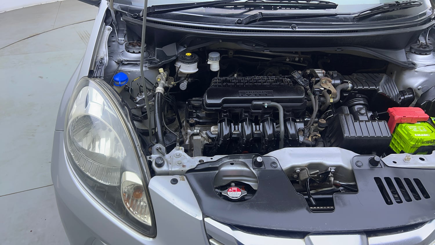 Used 2013 Honda Amaze 1.2 S i-VTEC Petrol Manual engine ENGINE RIGHT SIDE VIEW