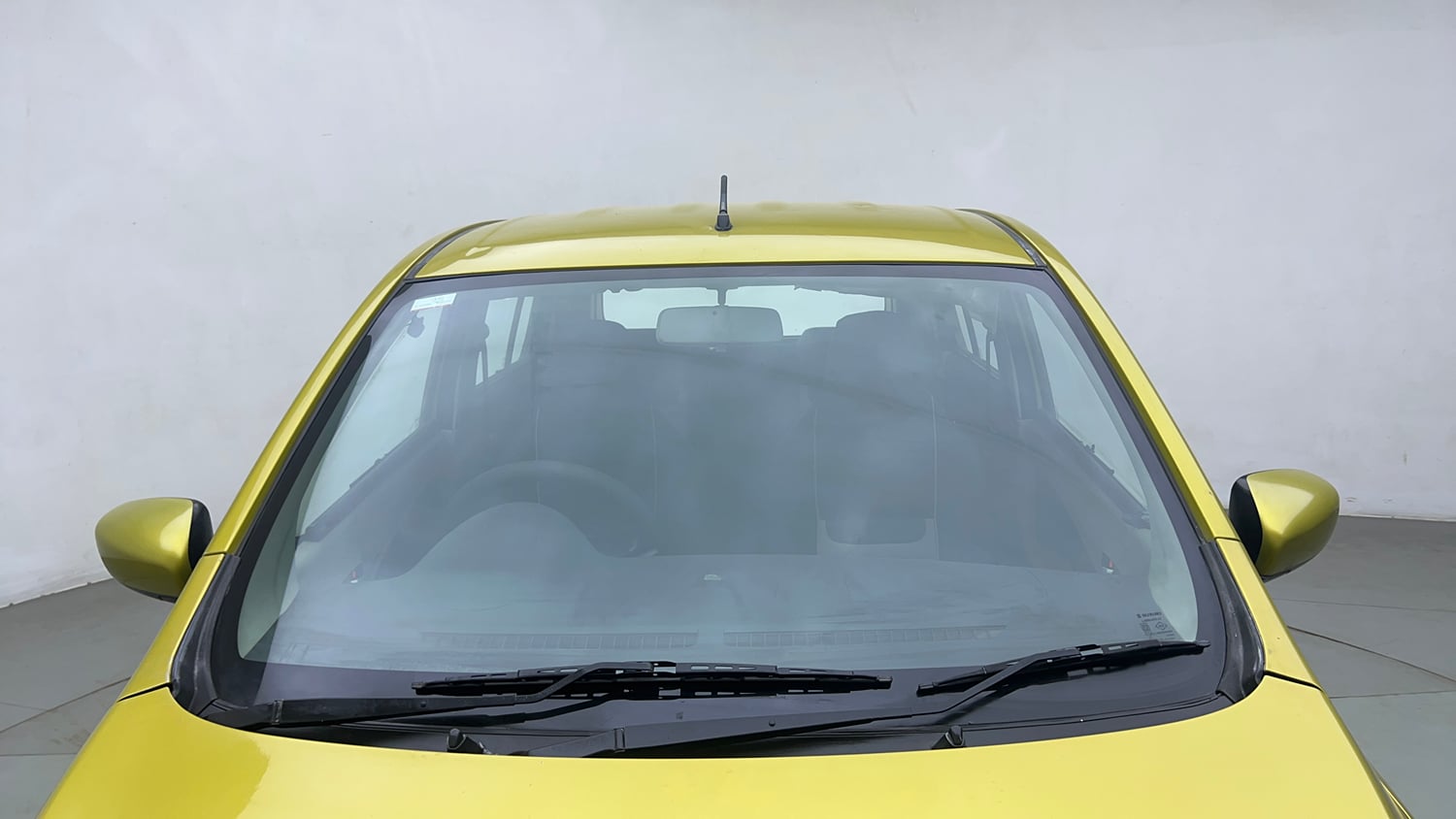 Used 2014 Maruti Suzuki Celerio VXi AMT Petrol Automatic exterior FRONT WINDSHIELD VIEW