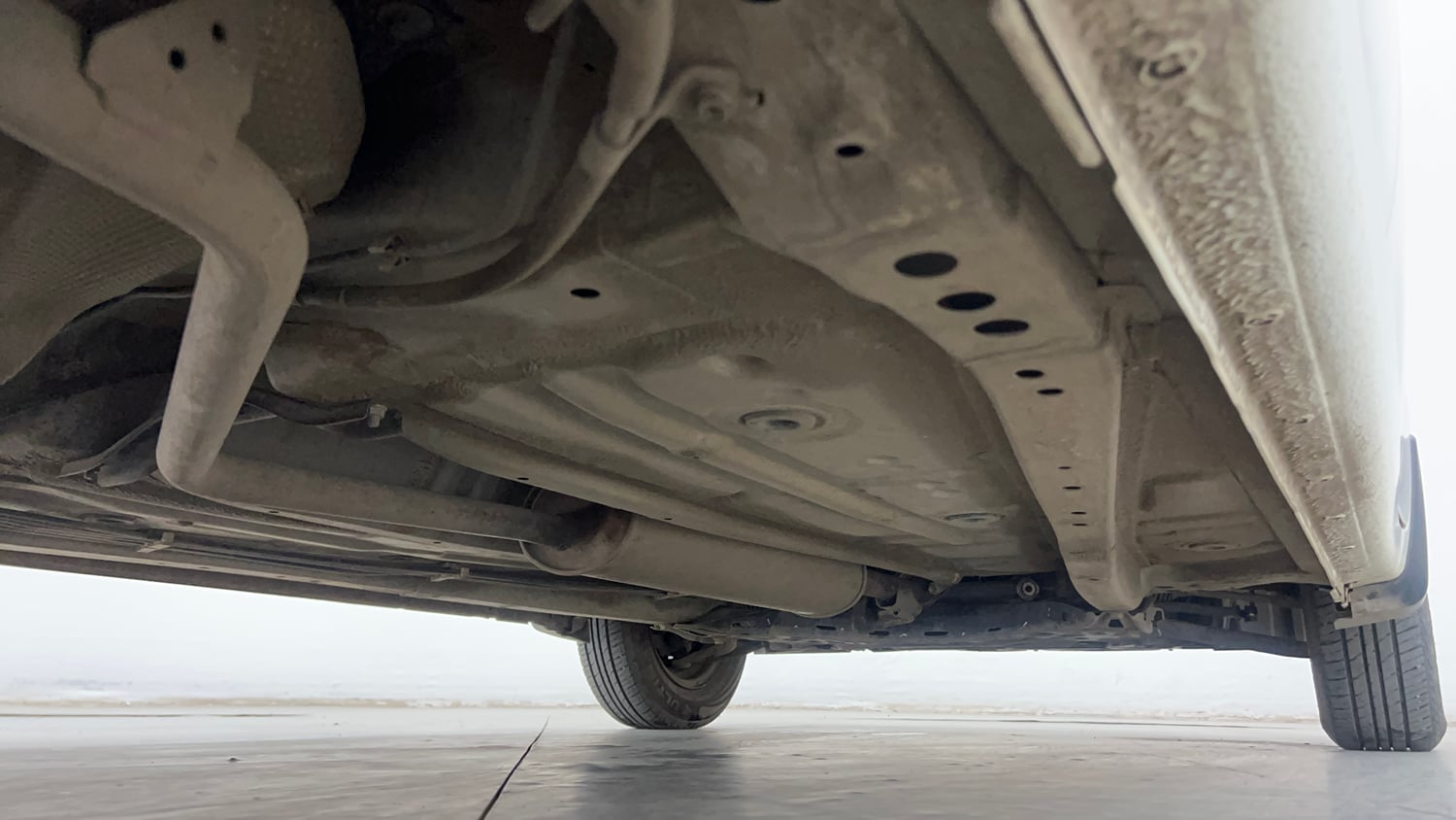Used 2021 Maruti Suzuki Wagon R LXi 1.0 CNG Cng Manual extra REAR RIGHT UNDERBODY VIEW