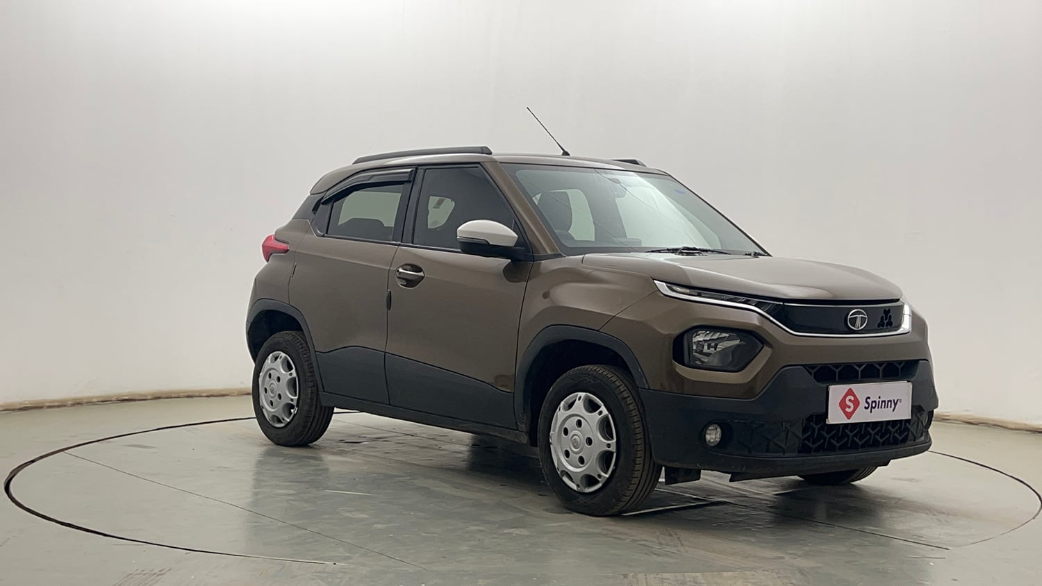 Used 2022 Tata Punch Accomplished AMT Petrol Automatic exterior RIGHT FRONT CORNER VIEW
