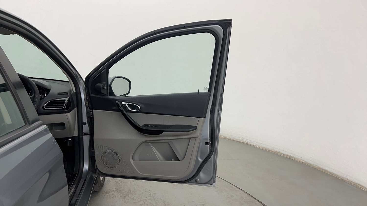Used 2018 Tata Tiago Revotron XZ Petrol Manual interior RIGHT FRONT DOOR OPEN VIEW