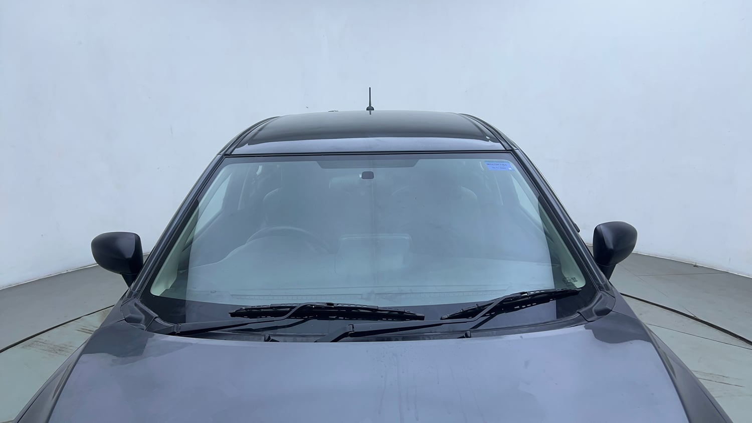 Used 2022 Maruti Suzuki Baleno Sigma MT Petrol Manual exterior FRONT WINDSHIELD VIEW
