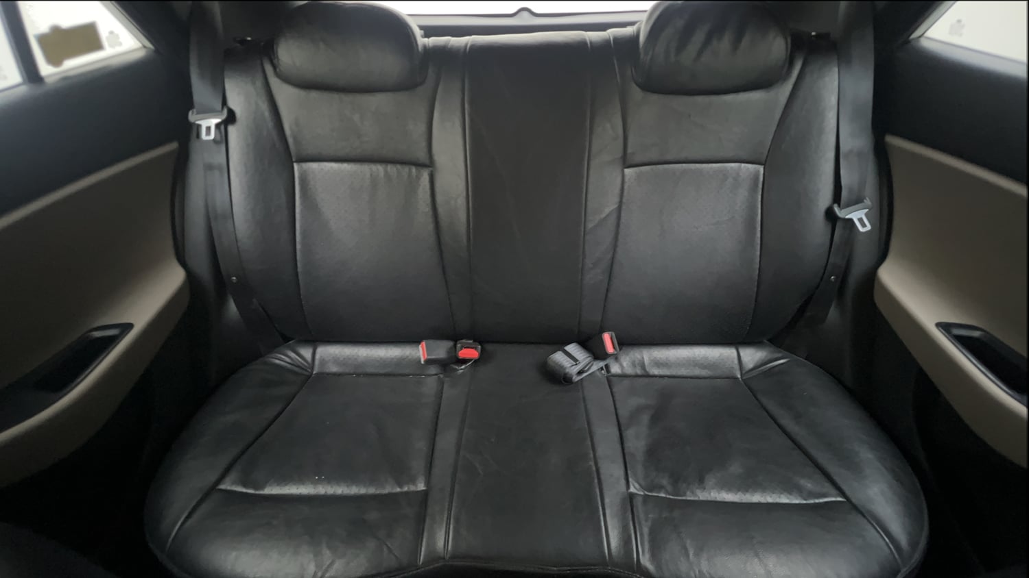 Used 2016 Hyundai Elite i20 Sportz 1.2 Petrol Manual interior REAR SEAT CONDITION VIEW