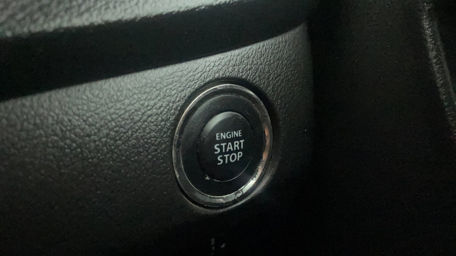 Used 2016 Maruti Suzuki Baleno Alpha 1.2 Petrol Manual top_features Keyless start