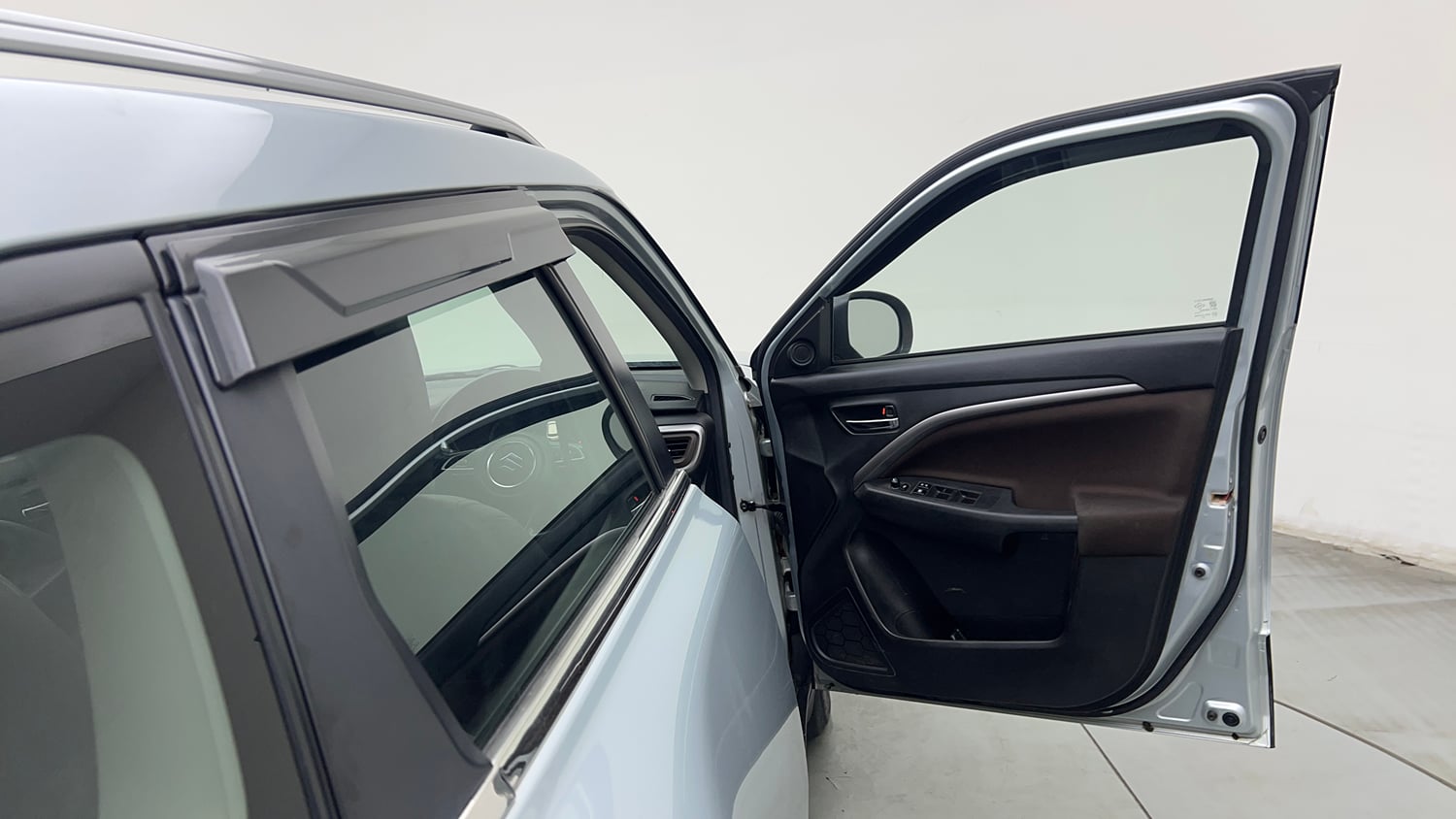 Used 2023 Maruti Suzuki Brezza ZXi AT Petrol Automatic interior RIGHT FRONT DOOR OPEN VIEW
