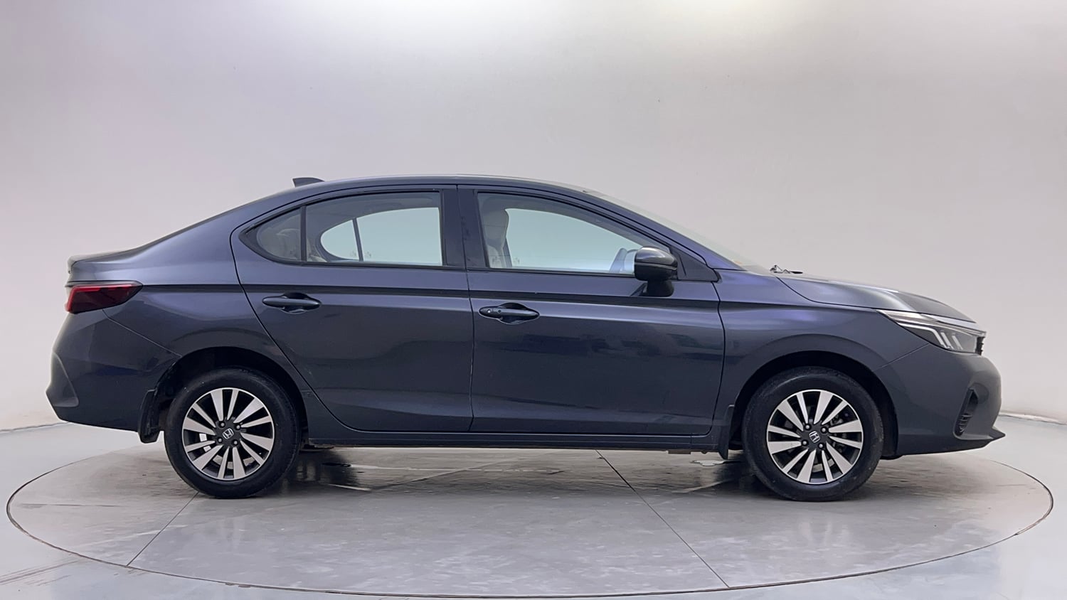 Used 2024 Honda City VX Petrol MT Petrol Manual exterior RIGHT SIDE VIEW