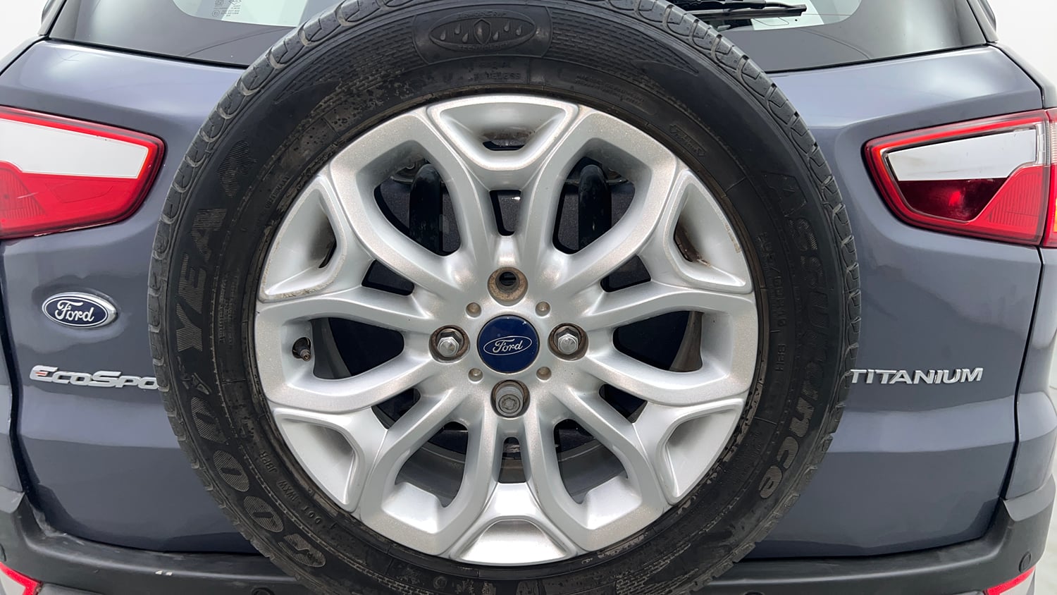 Used 2017 Ford EcoSport Titanium 1.5L Ti-VCT AT Petrol Automatic tyres SPARE TYRE VIEW