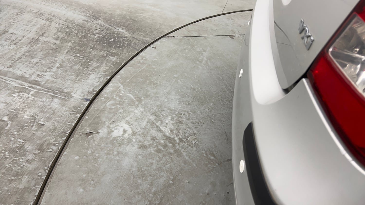 Used 2015 Maruti Suzuki Wagon R VXI Petrol Manual dents MINOR SCRATCH