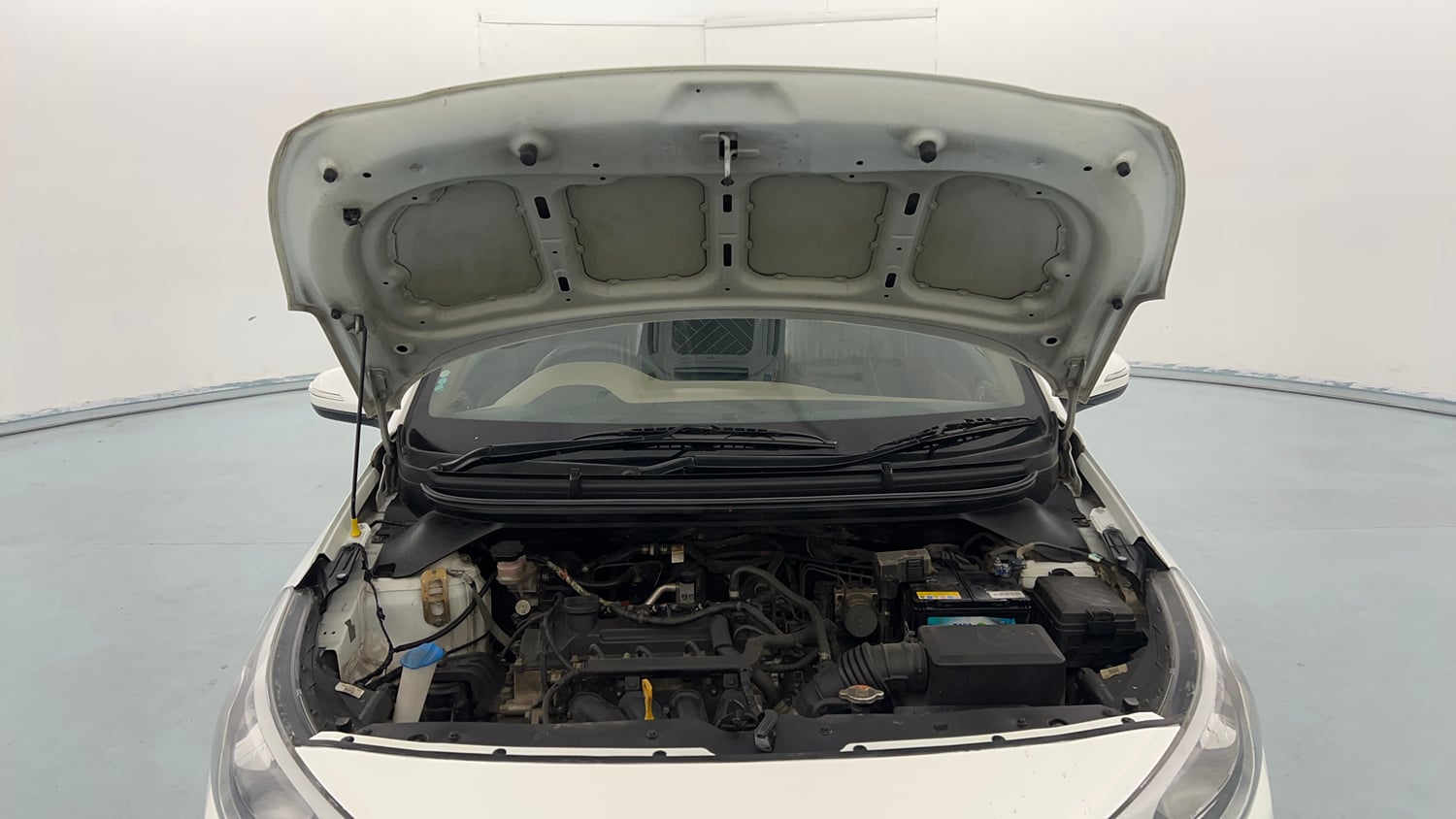 Used 2020 Hyundai Elite i20 Sportz Plus 1.2 Petrol Manual engine ENGINE & BONNET OPEN FRONT VIEW