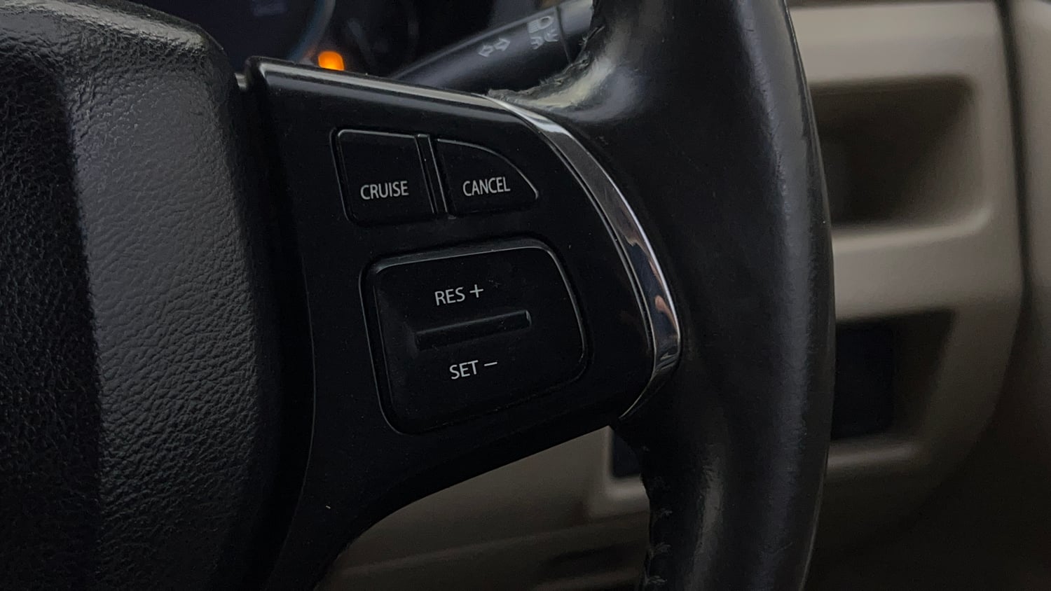 Used 2018 Maruti Suzuki Ciaz Alpha 1.3 Diesel Diesel Manual top_features Cruise control