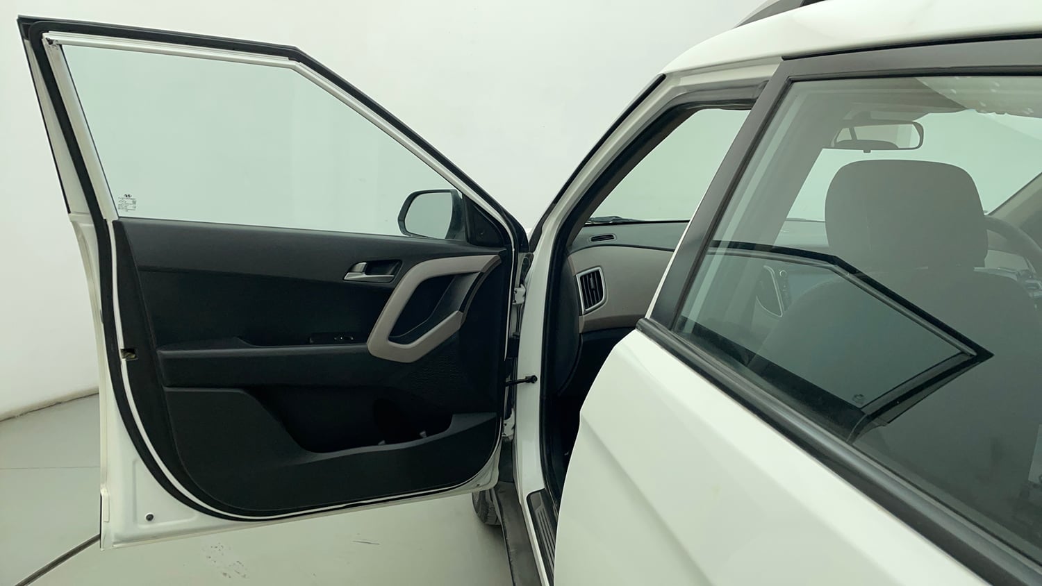 Used 2016 Hyundai Creta 1.6 SX Plus AT Petrol Petrol Automatic interior LEFT FRONT DOOR OPEN VIEW