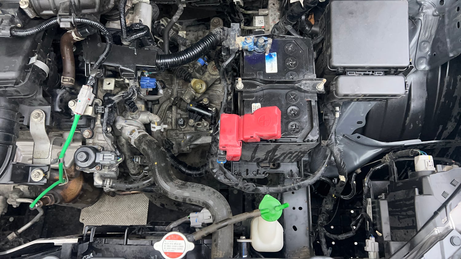 Used 2023 Toyota Glanza V Petrol Manual engine ENGINE LEFT SIDE VIEW
