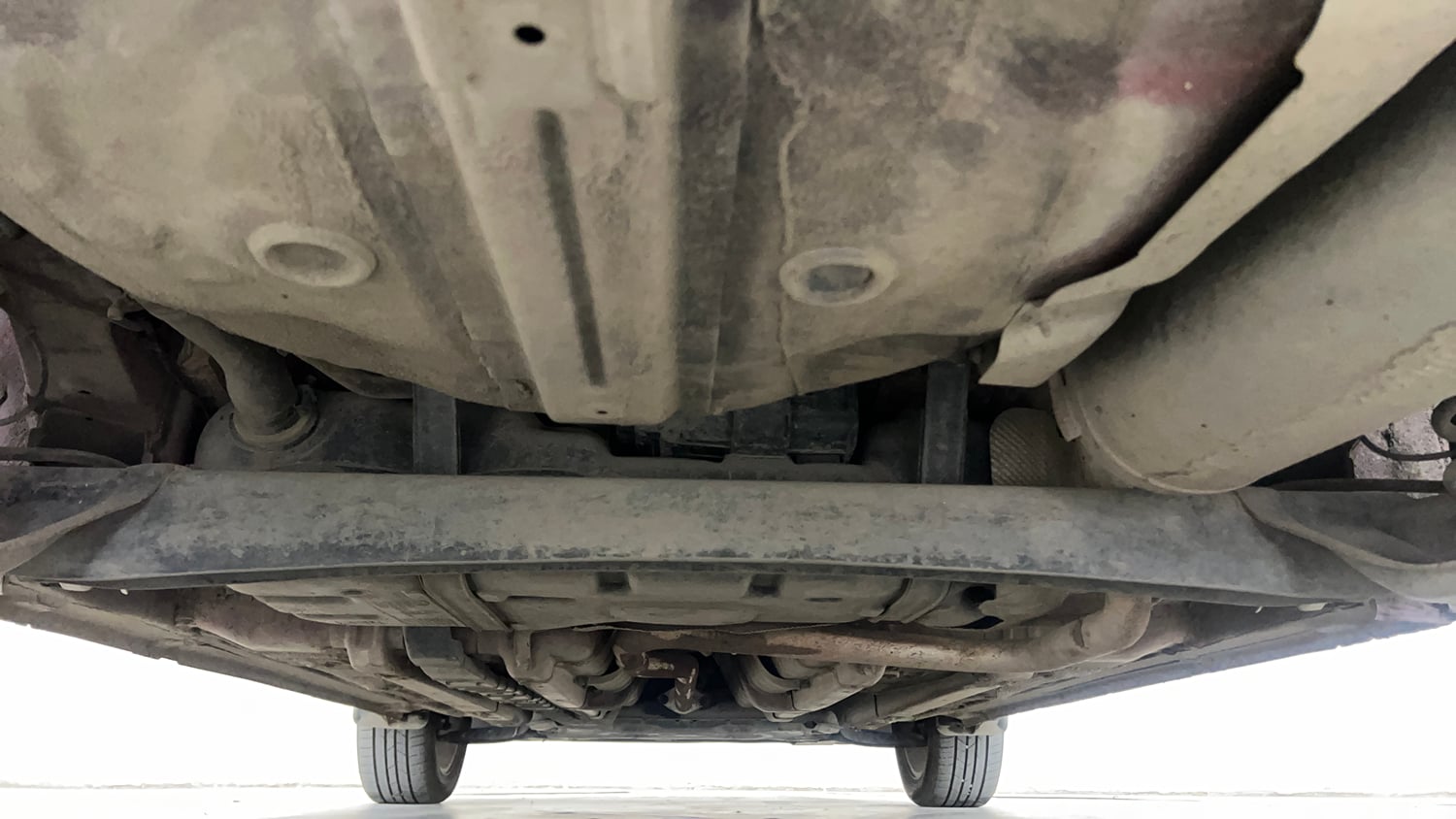 Used 2015 Hyundai Elite i20 Asta 1.2 Petrol Manual extra REAR UNDERBODY VIEW (TAKEN FROM REAR)