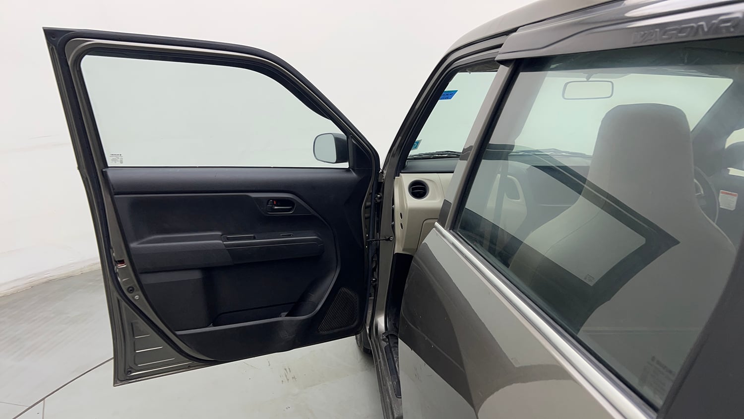 Used 2020 Maruti Suzuki Wagon R LXi 1.0 CNG Cng Manual interior LEFT FRONT DOOR OPEN VIEW
