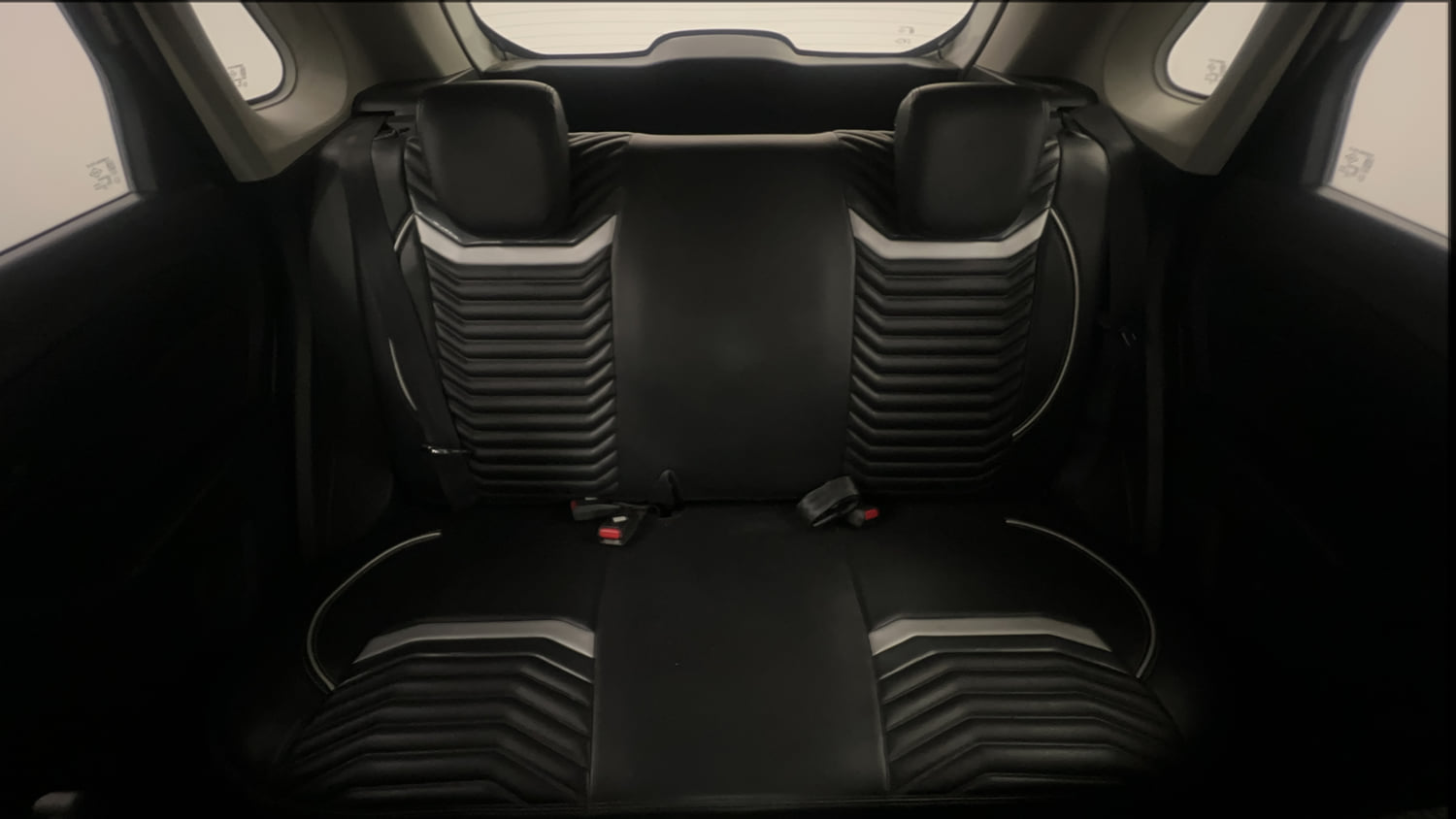 Used 2022 maruti-suzuki Vitara Brezza VXi Petrol Manual interior REAR SEAT CONDITION VIEW