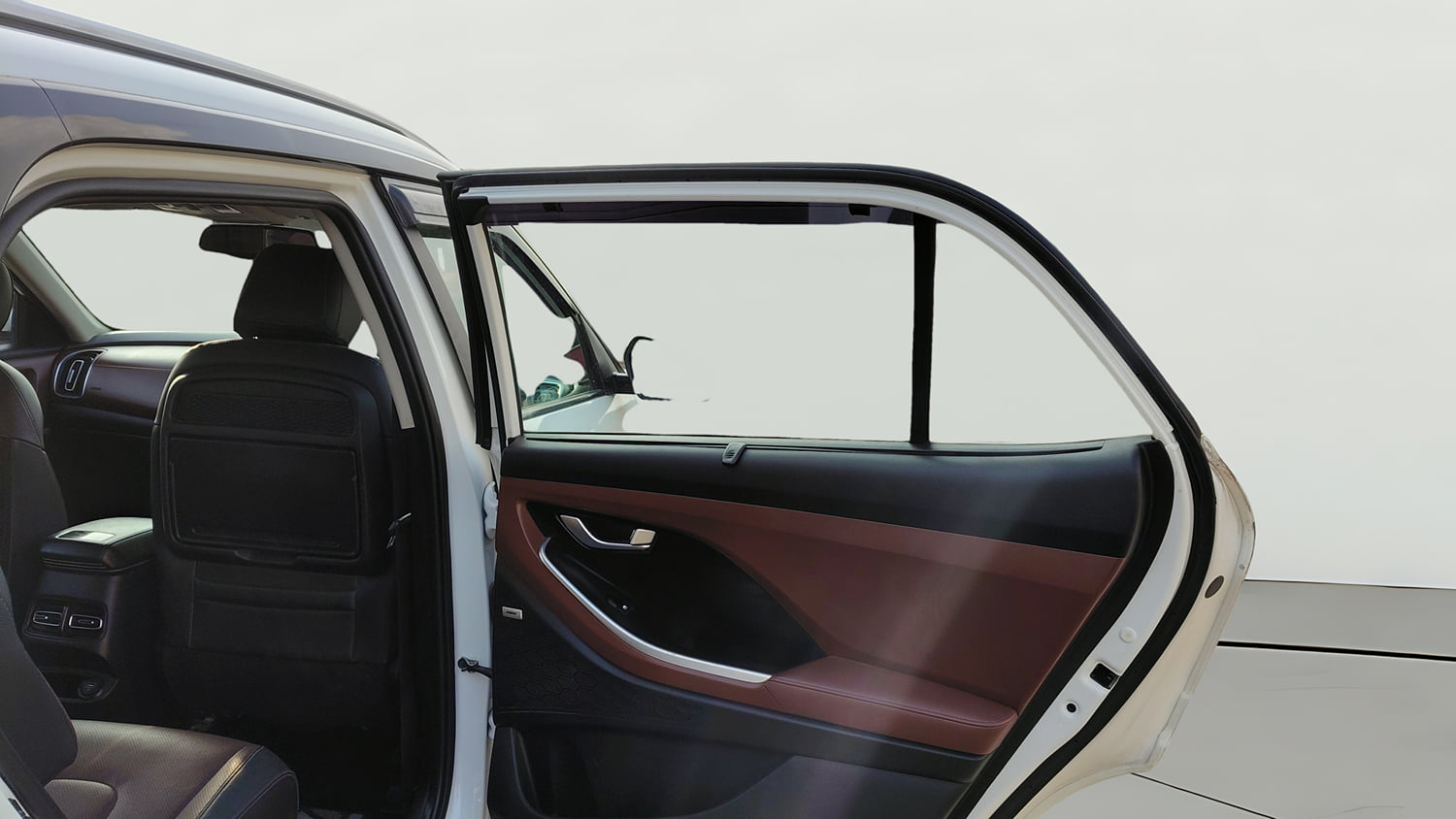 Used 2022 Hyundai Alcazar Signature (O) 6 STR 1.5 Diesel AT Diesel Automatic interior RIGHT REAR DOOR OPEN VIEW