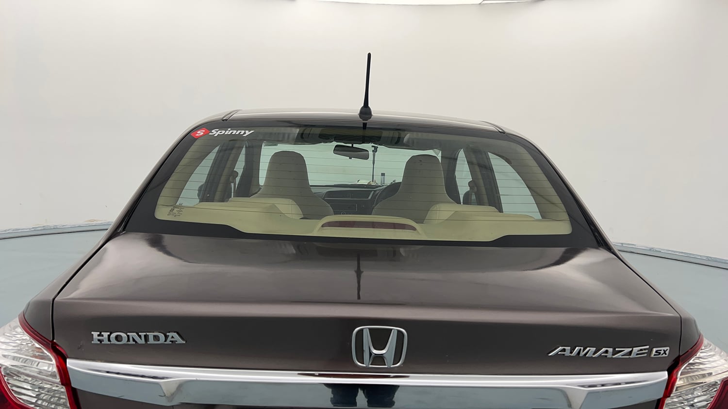Used 2016 Honda Amaze 1.2 SX i-VTEC Petrol Manual exterior BACK WINDSHIELD VIEW