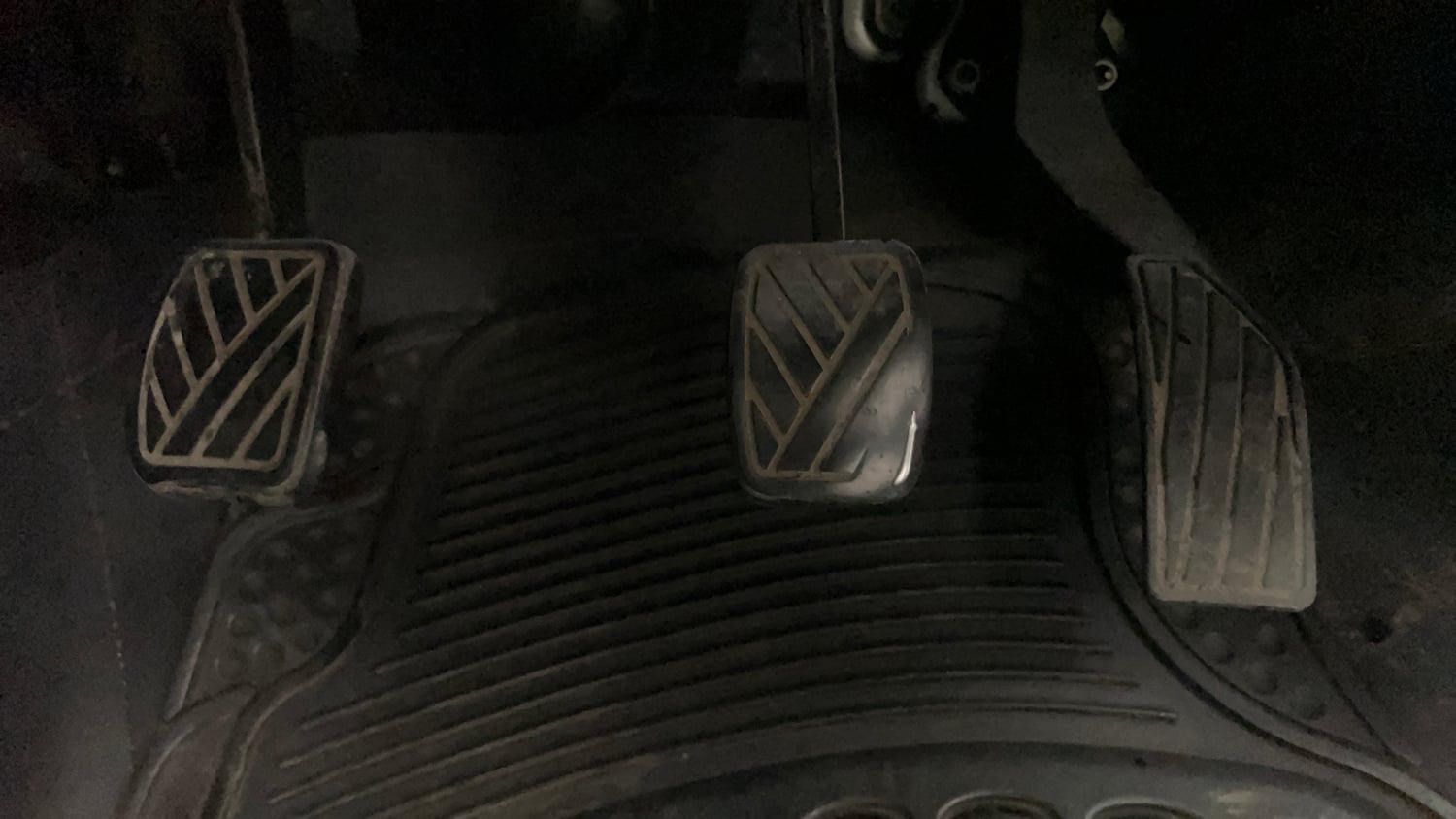Used 2012 Maruti Suzuki Swift VXi Petrol Manual interior PEDALS VIEW