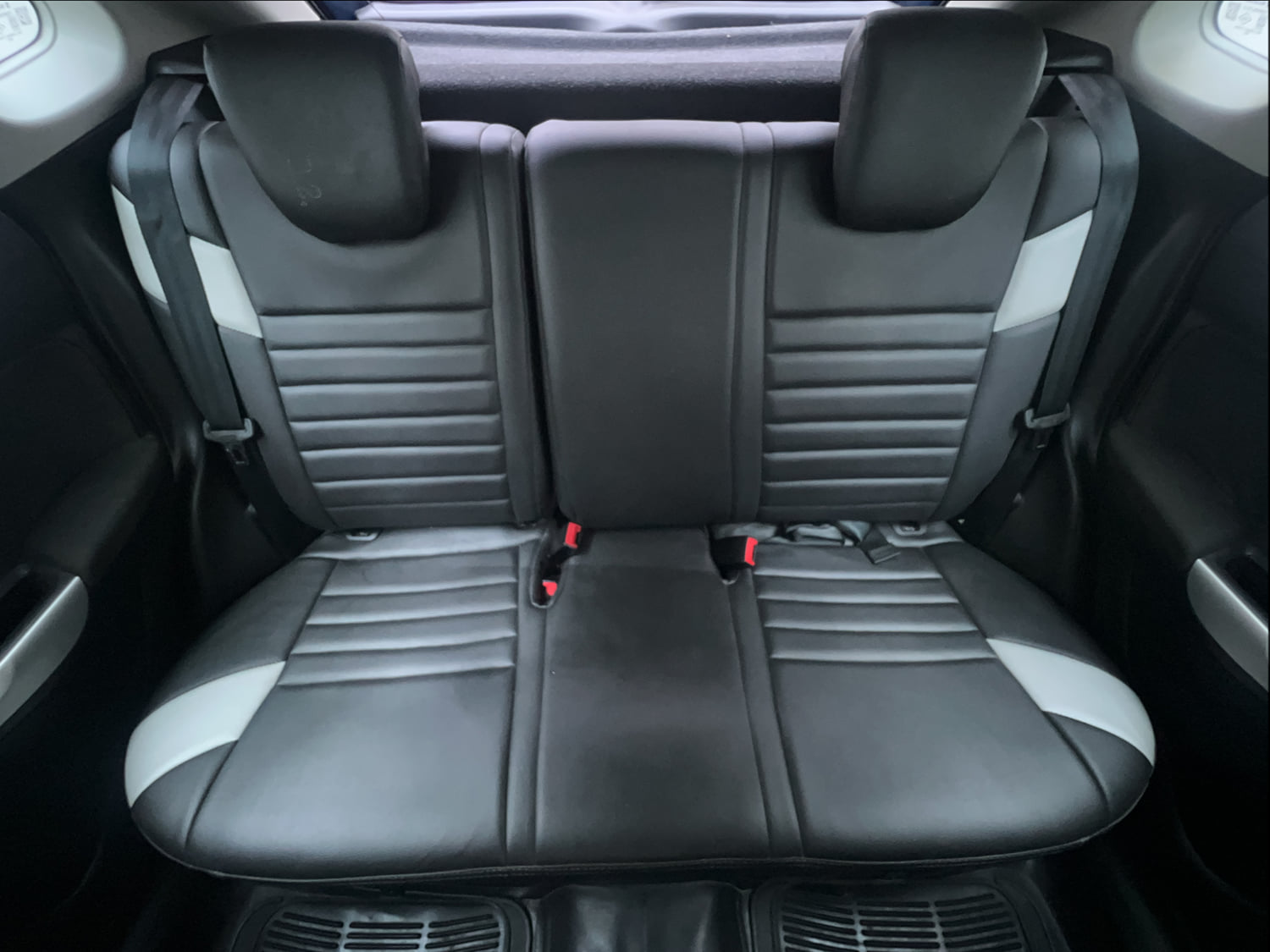 Used 2017 Maruti Suzuki Baleno Zeta 1.2 Petrol Manual interior REAR SEAT CONDITION VIEW