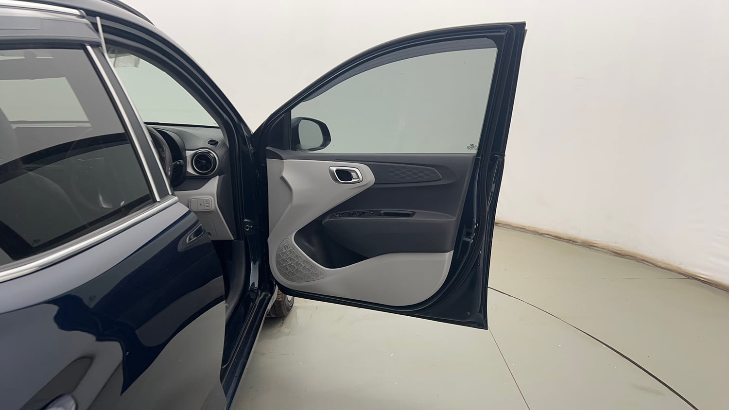 Used 2026 Hyundai Grand i10 Nios Sportz 1.2 Kappa VTVT Petrol Manual interior RIGHT FRONT DOOR OPEN VIEW