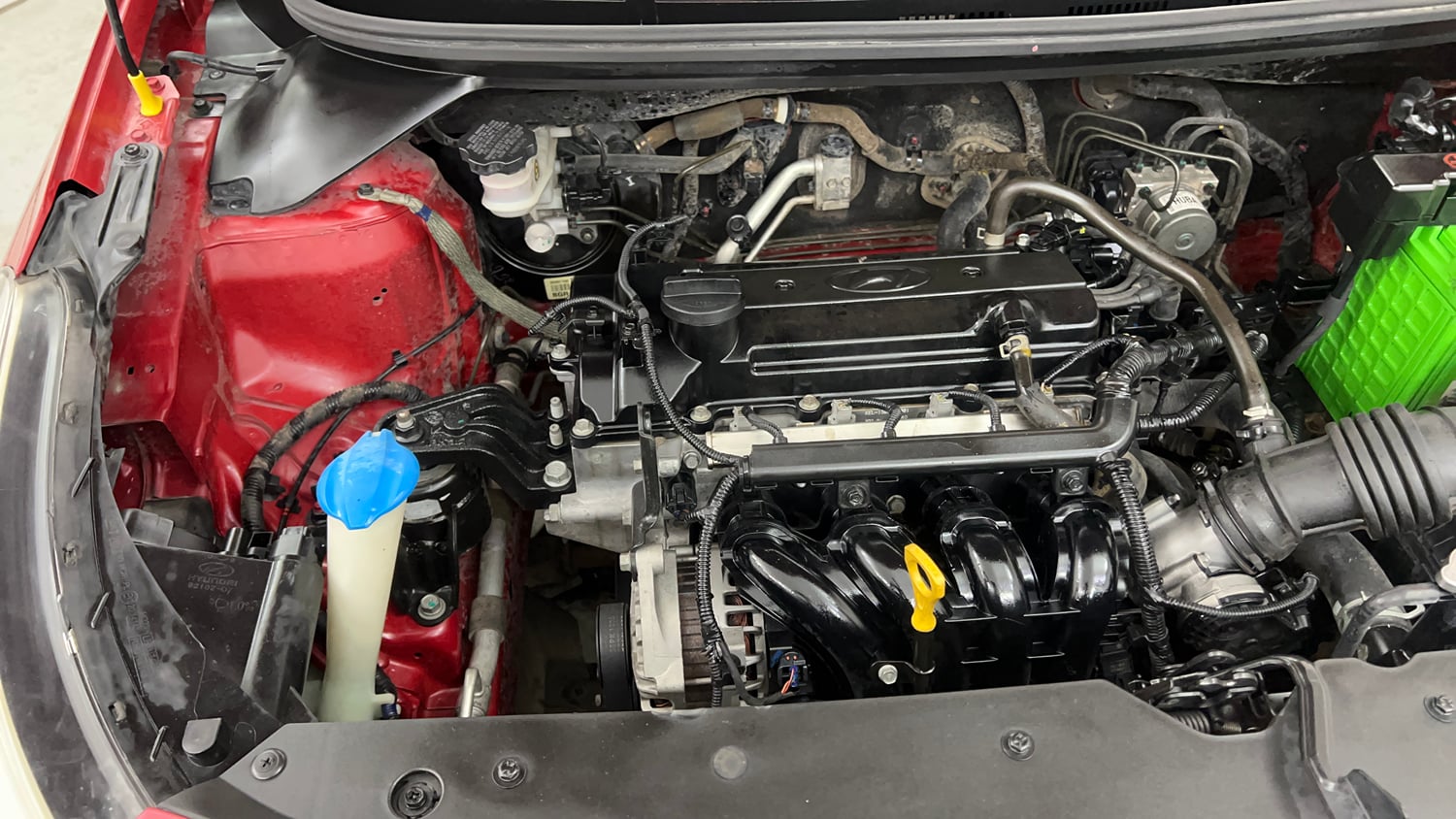 Used 2015 Hyundai Elite i20 Asta 1.2 Petrol Manual engine ENGINE RIGHT SIDE VIEW