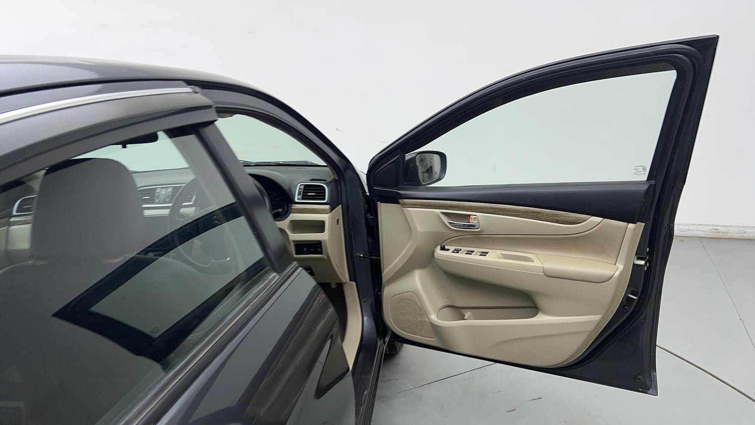 Used 2022 Maruti Suzuki Ciaz Delta 1.5 Petrol Manual interior RIGHT FRONT DOOR OPEN VIEW