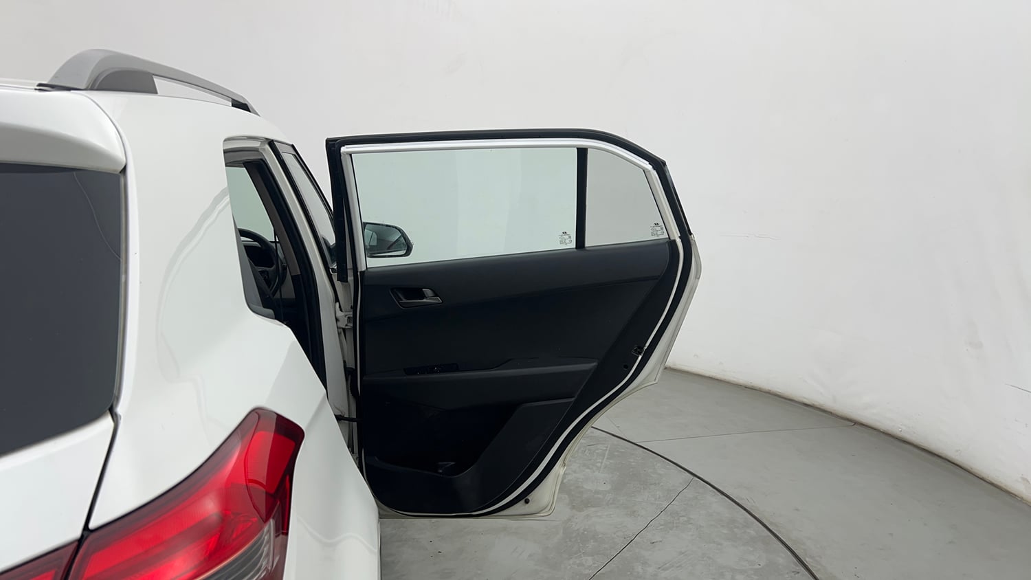 Used 2017 Hyundai Creta SX Plus 1.6 CRDI Diesel Manual interior RIGHT REAR DOOR OPEN VIEW