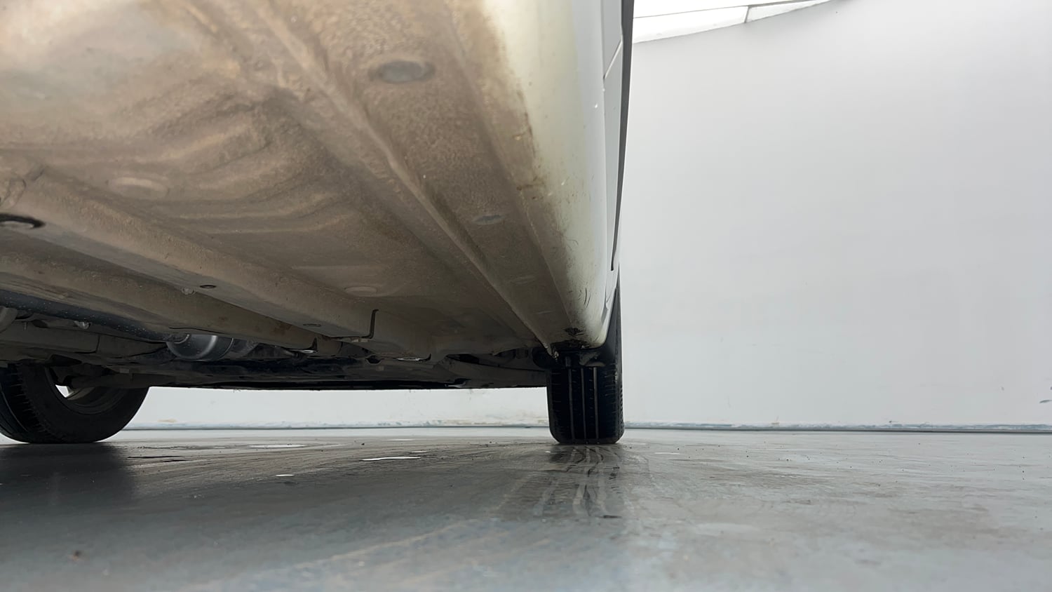 Used 2020 Hyundai Elite i20 Sportz Plus 1.2 Petrol Manual extra REAR RIGHT UNDERBODY VIEW