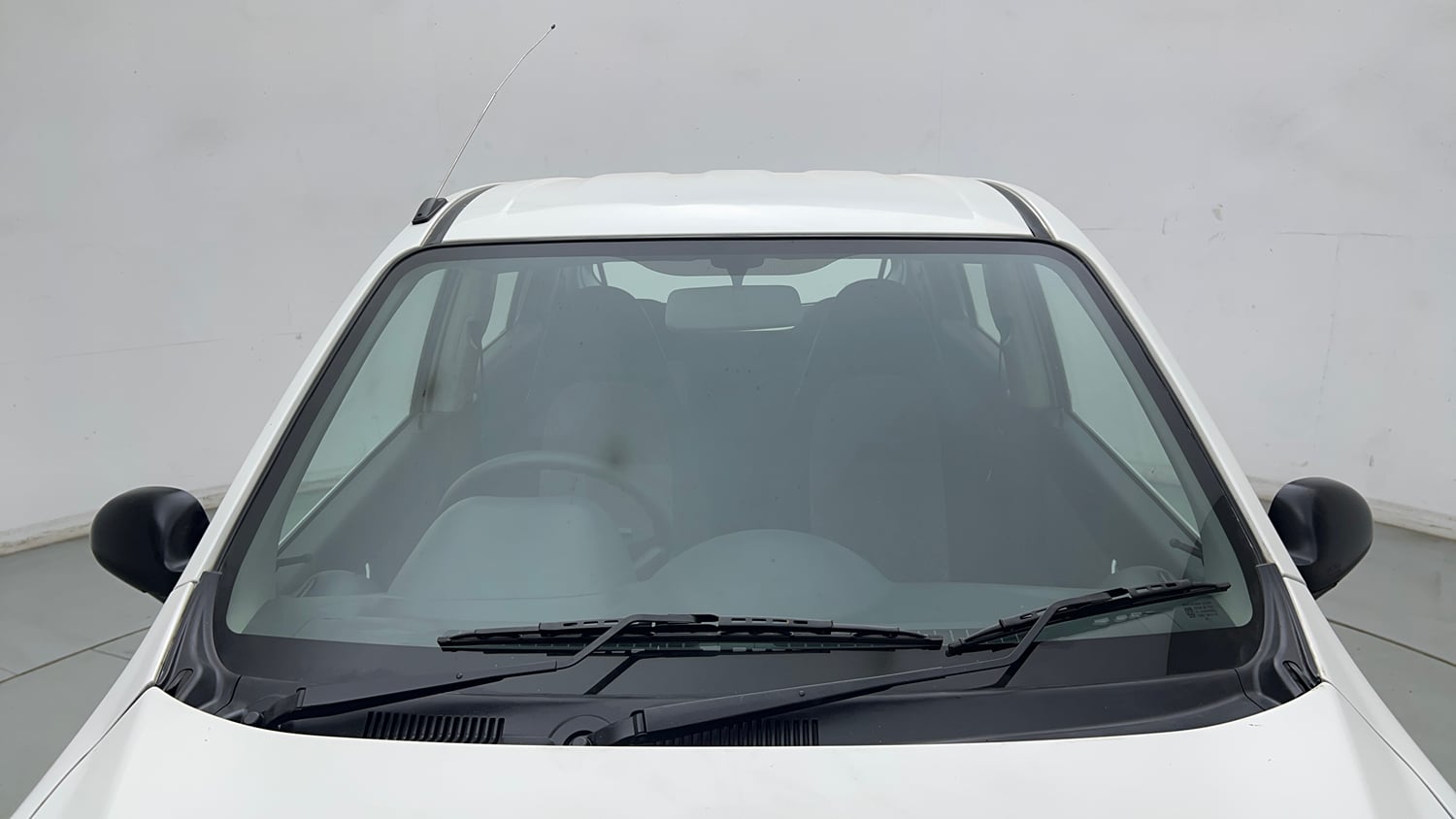 Used 2016 Maruti Suzuki Alto 800 VXi Petrol Manual exterior FRONT WINDSHIELD VIEW