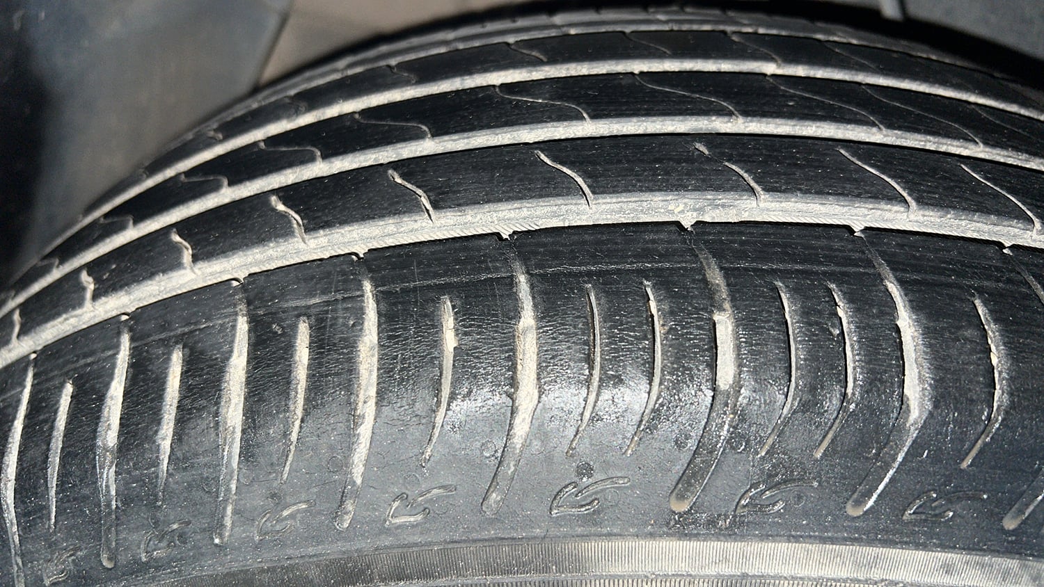 Used 2019 Tata Nexon XMA Diesel Diesel Automatic tyres RIGHT REAR TYRE TREAD VIEW